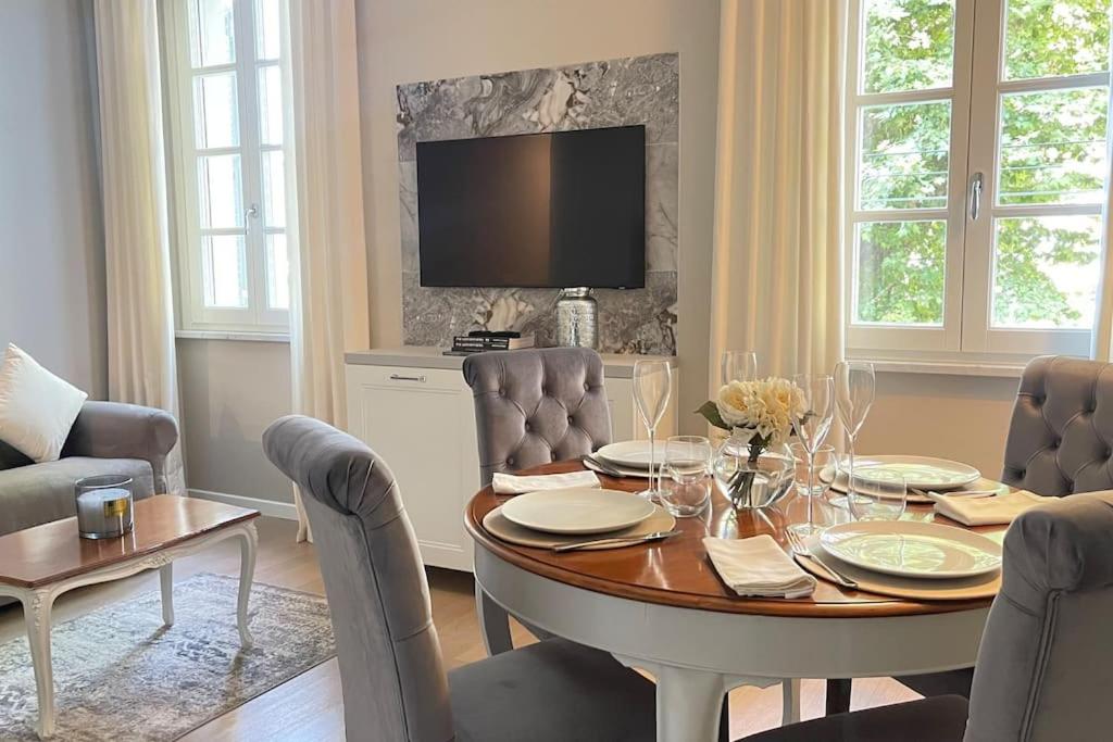 Hotel Garibaldi Home - Image 1