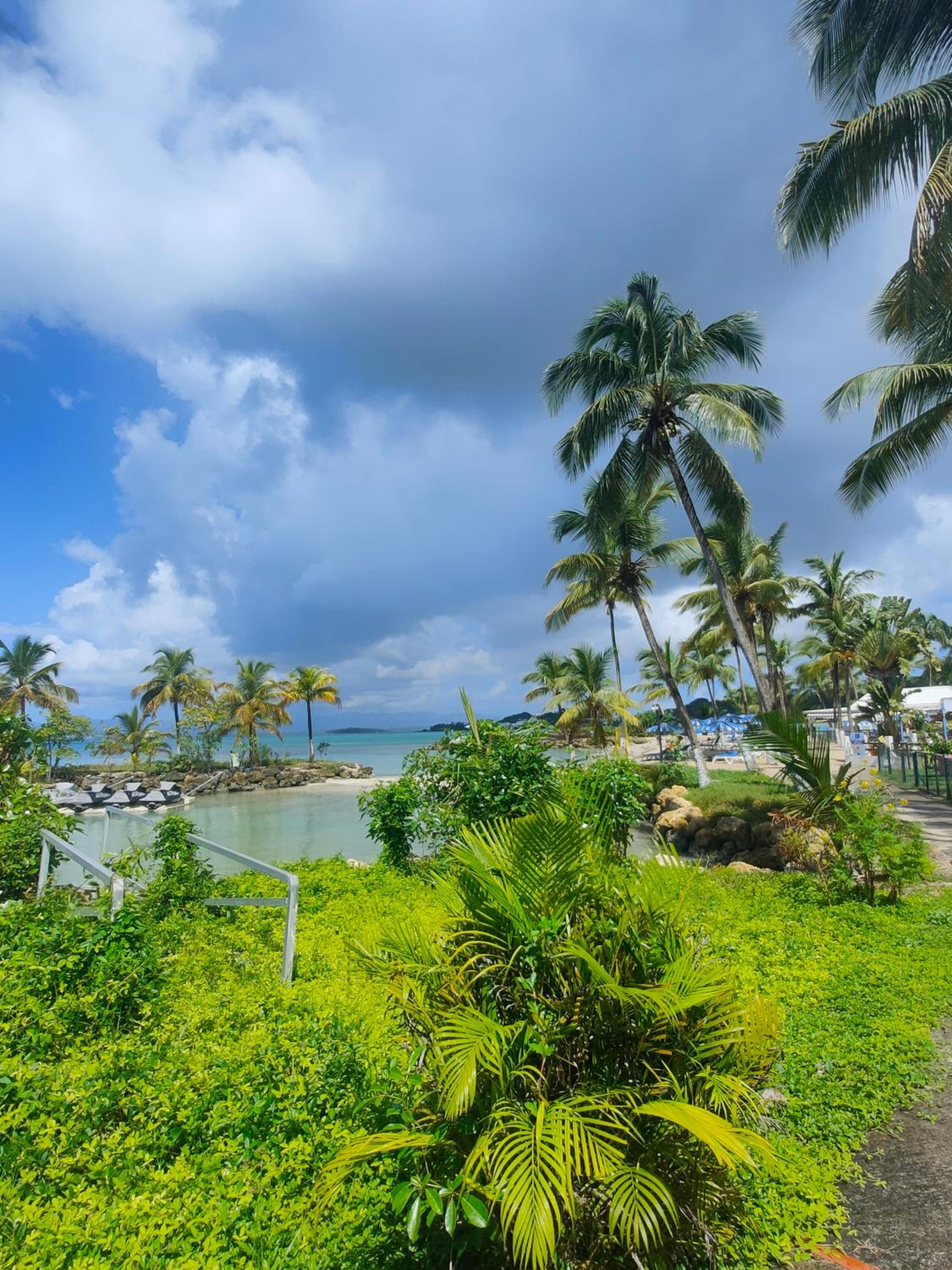 Studio vue mer, pieds dans l'eau view 5