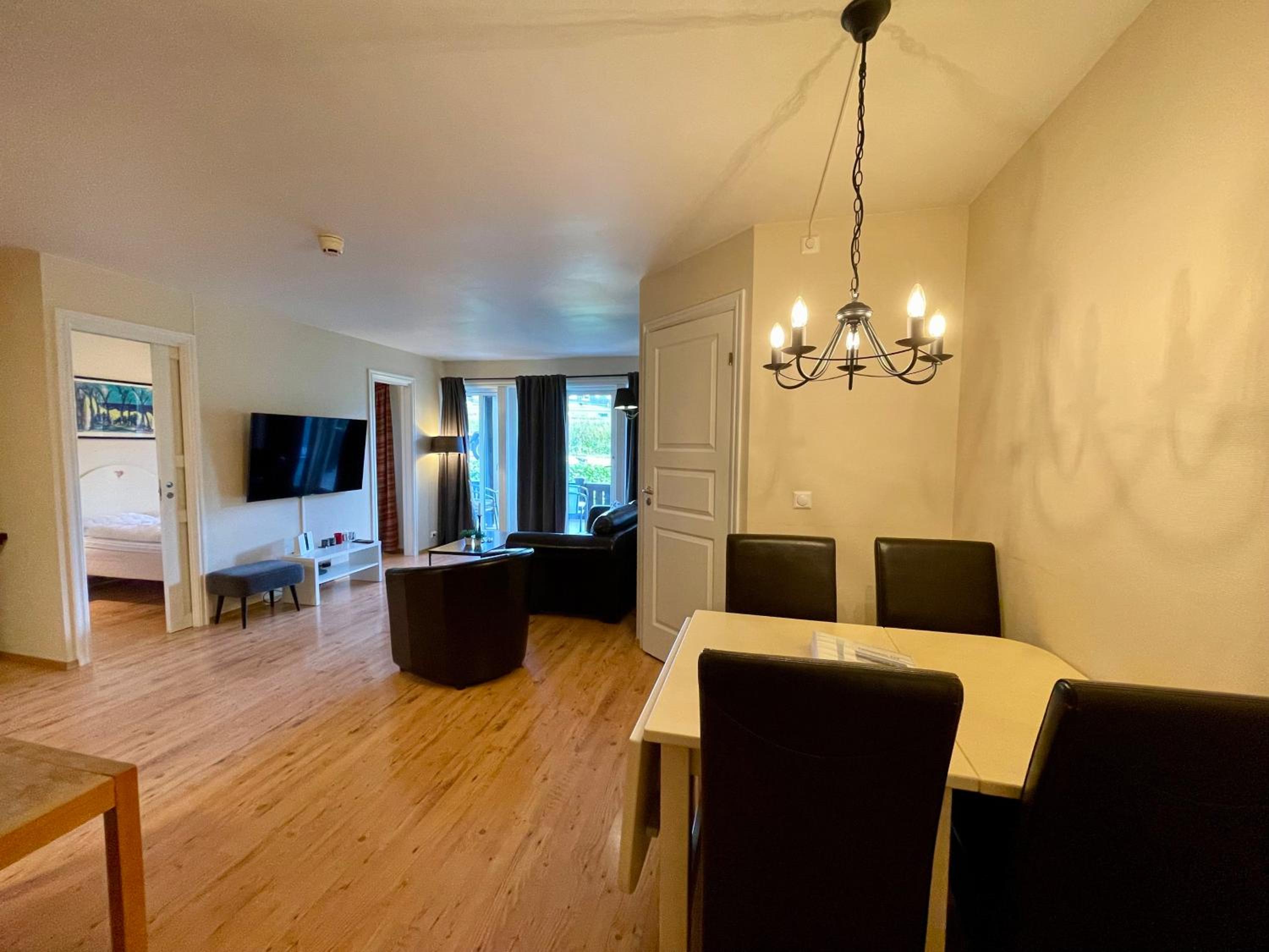 Cozy 2-Bedroom Retreat In The Heart Of Nature view 4