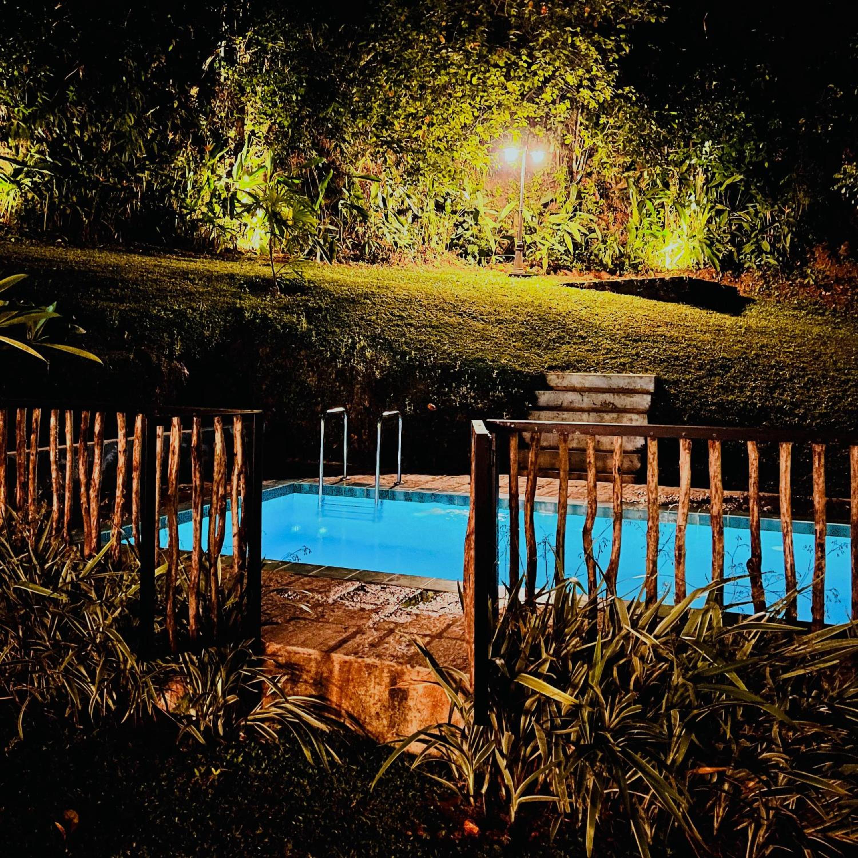 Villa Kandupamula three bedroom & swimming pool