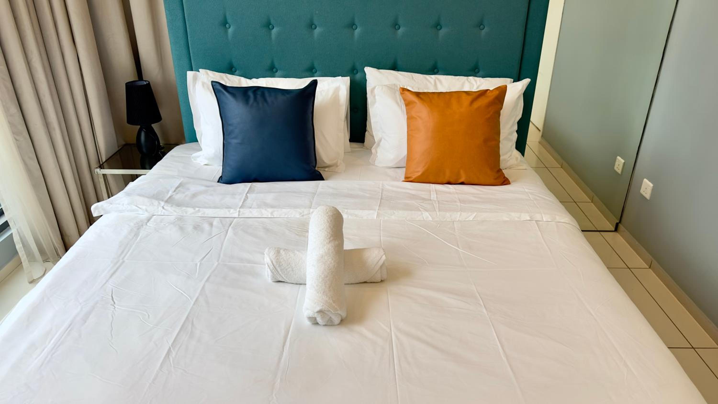 Extravagant Family-Biz Nest II Robertson 12F