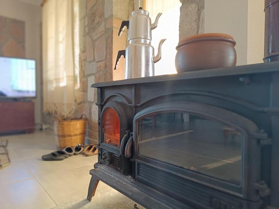 Dikili - Kıroba Çamlıkonak taş villa