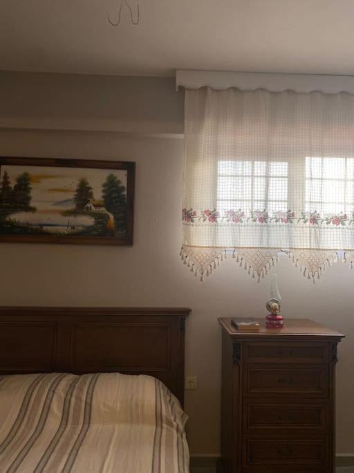 Dikili - Kıroba Çamlıkonak taş villa