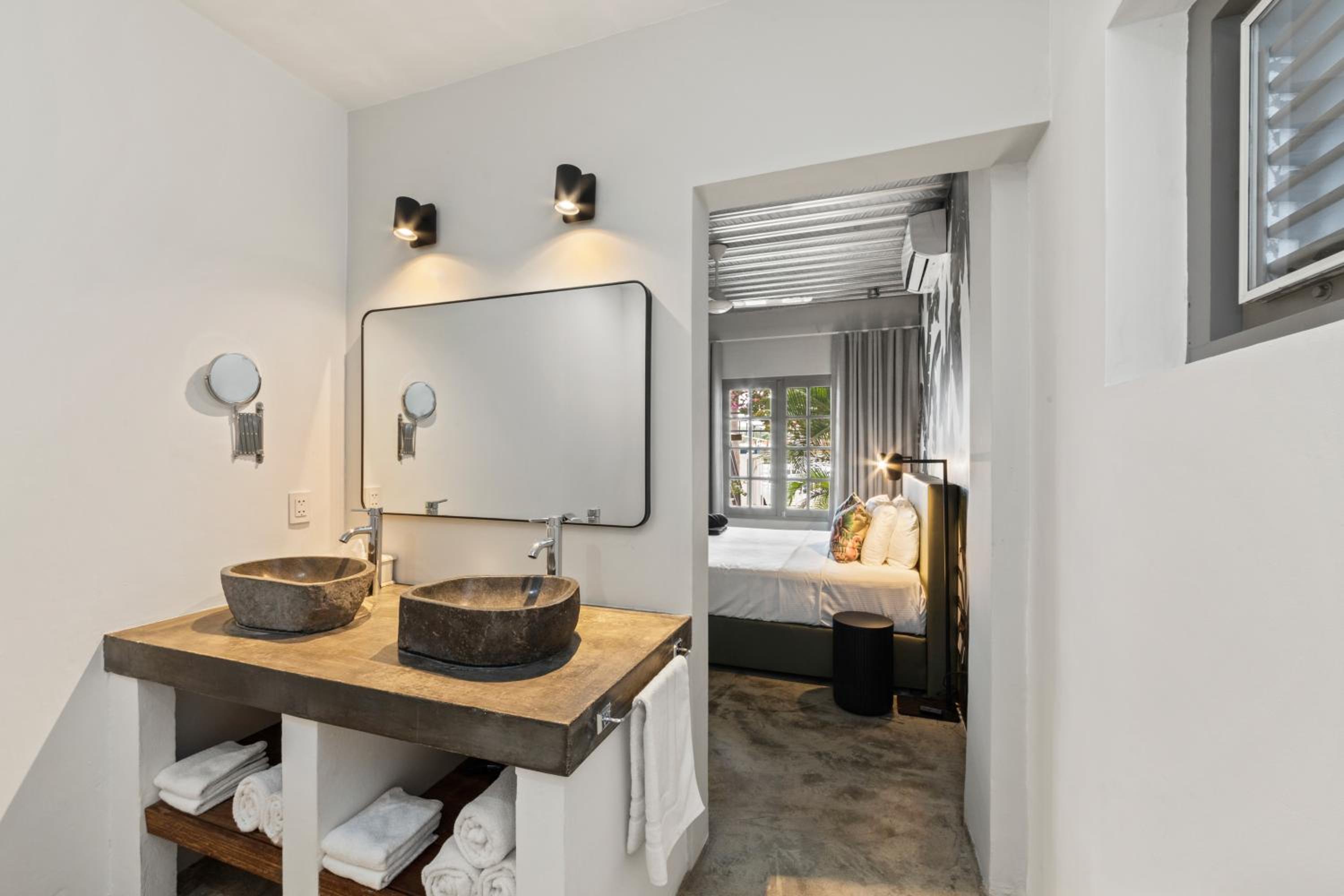 Appartement Pietermaai met privé zwembad