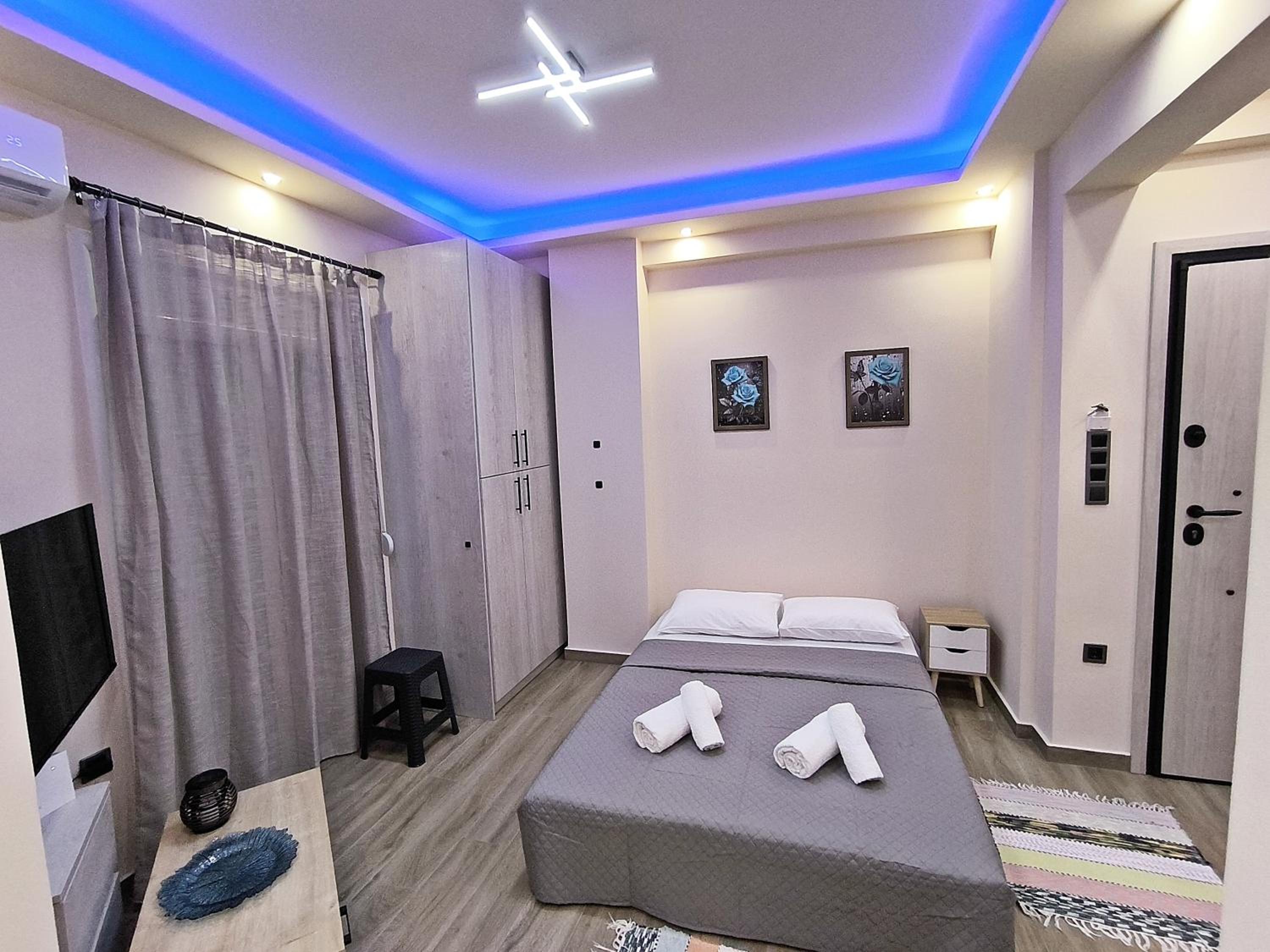 Cozy studio for 2 persons near Piraeus port photo 4