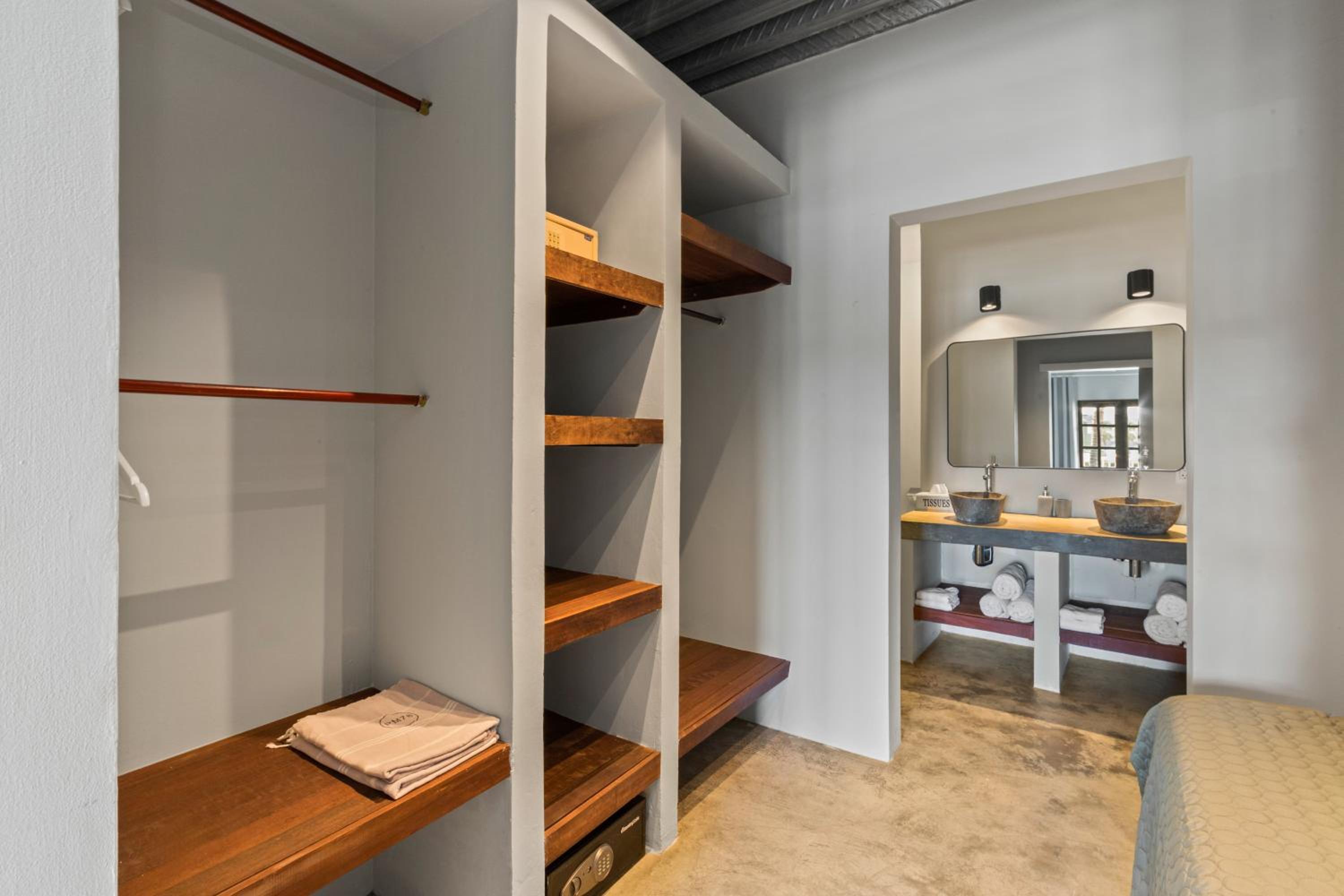 Appartement Pietermaai met privé zwembad