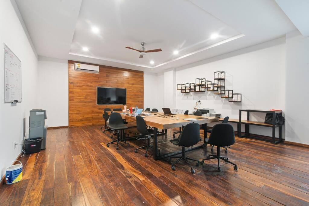 meeting & event spaces