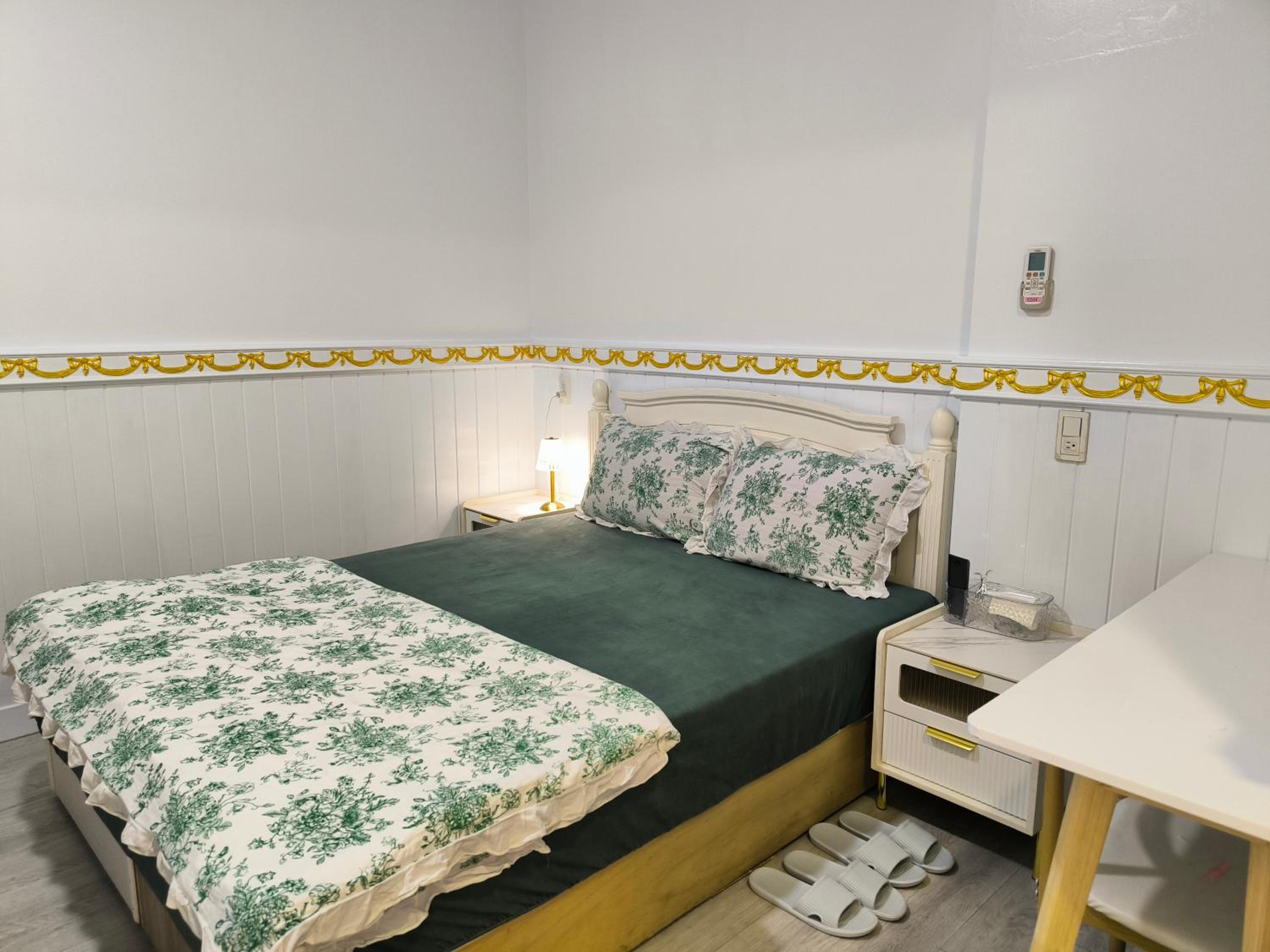 橙舍一館 TW Hostel I
