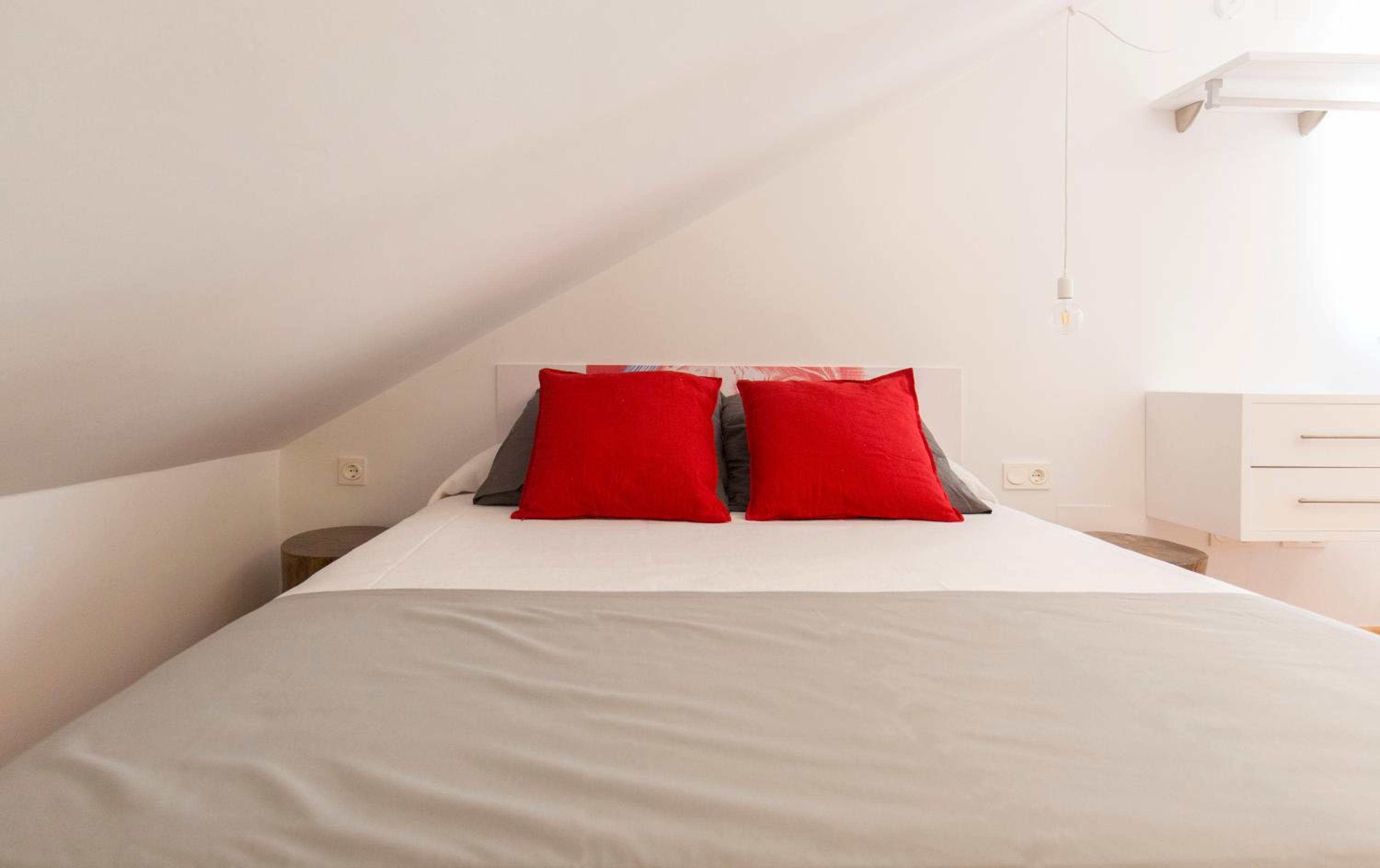 Apartamentos Ele San Justo Plaza
