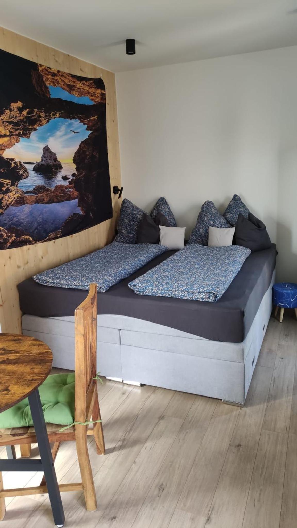 Little Tiny Village Haus 4