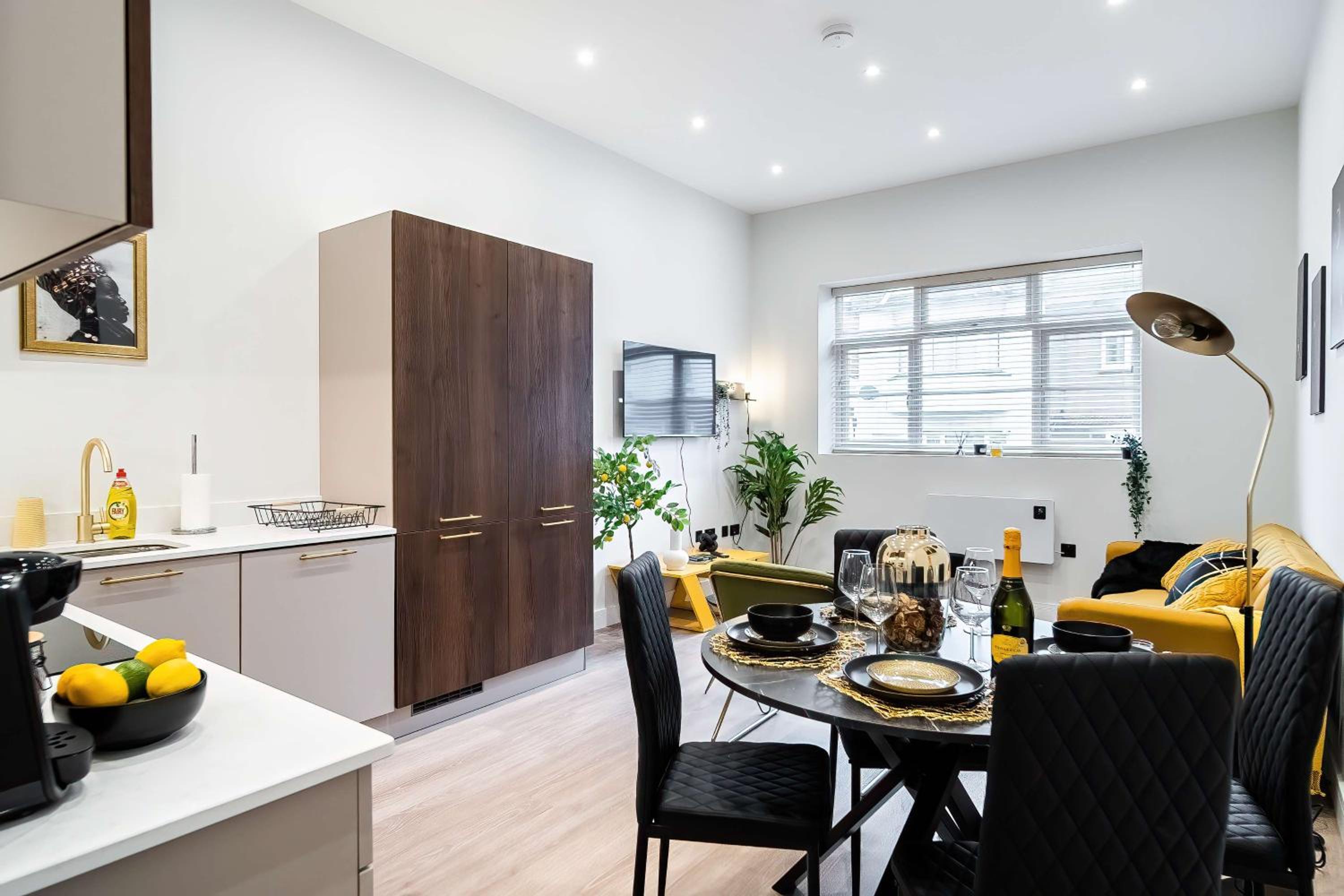 Livestay-Luxury Apartments in Southend-on-Sea view 3