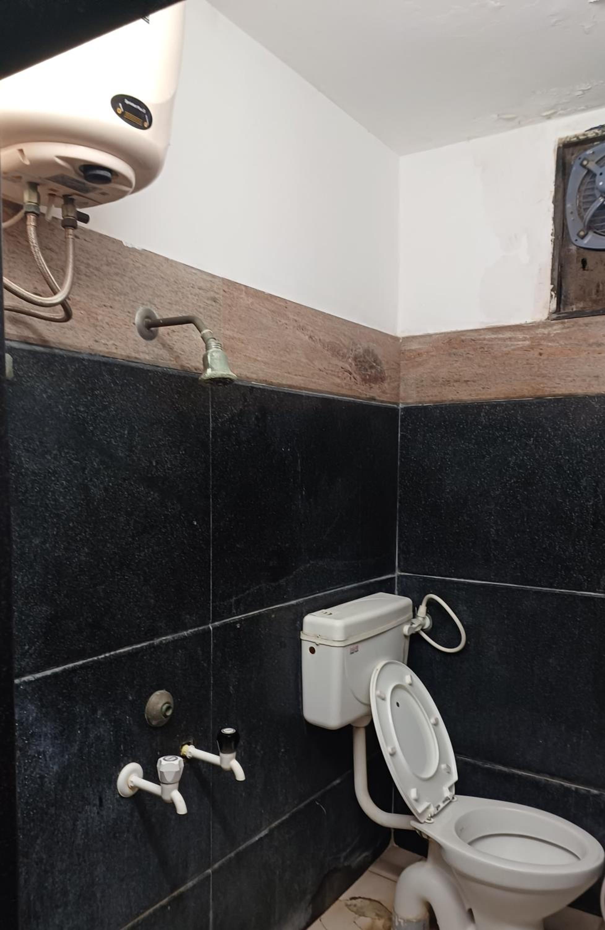 Haritha Apartments, Helpful Staff, Near Bus & Railway Station, Geyser, TV, Best priced Family-Only Apartments in Tirupati, Big Families, Groups Welcome view 2