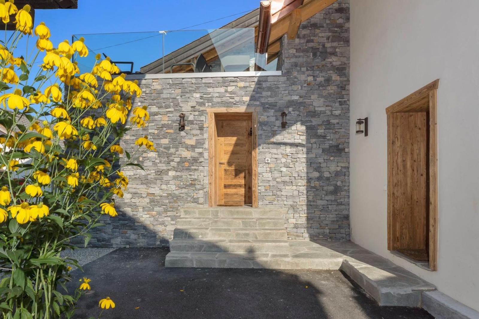 Pilanous House - Penthouse suite - Swiss Alps