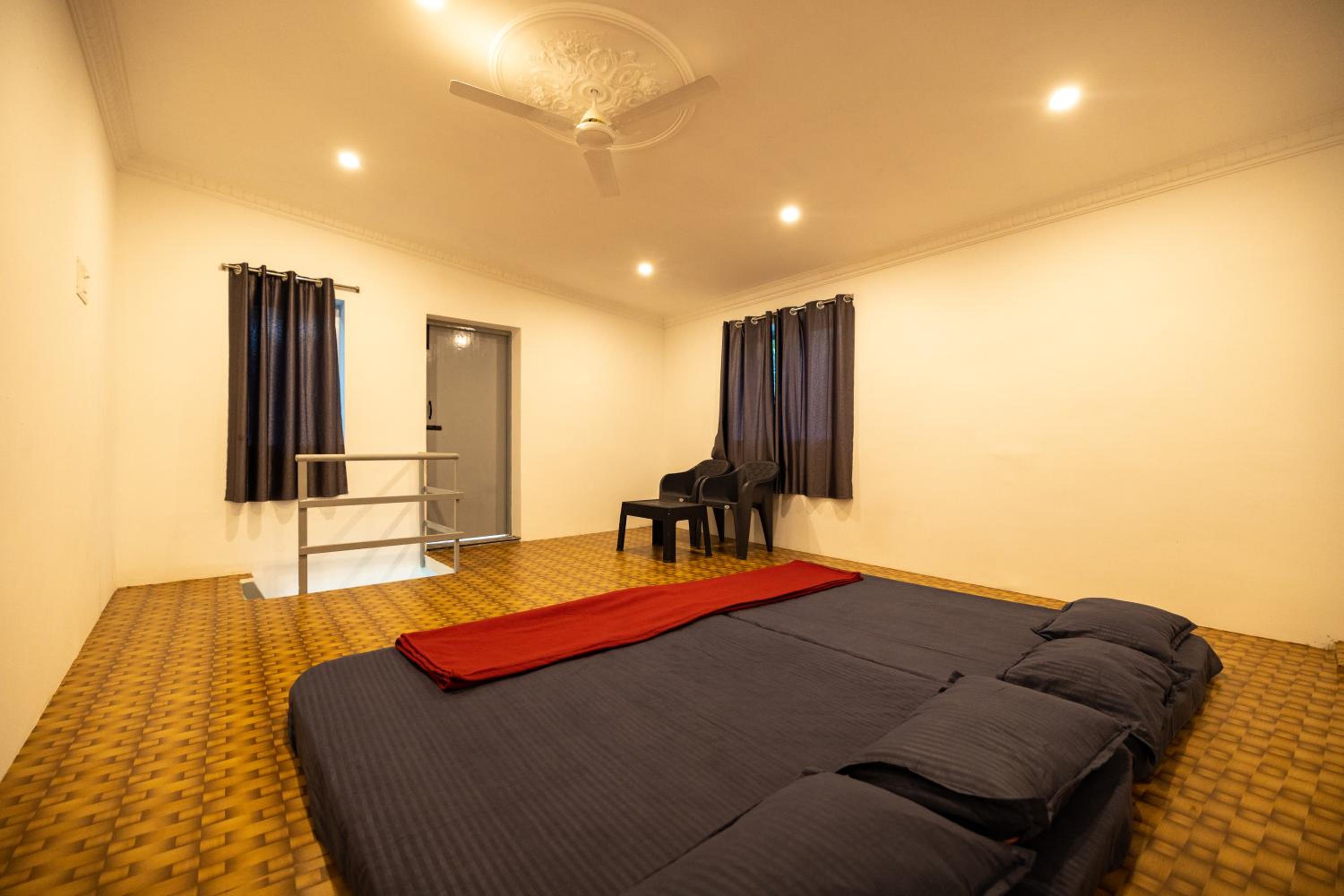 Sri Sai Holiday Inn