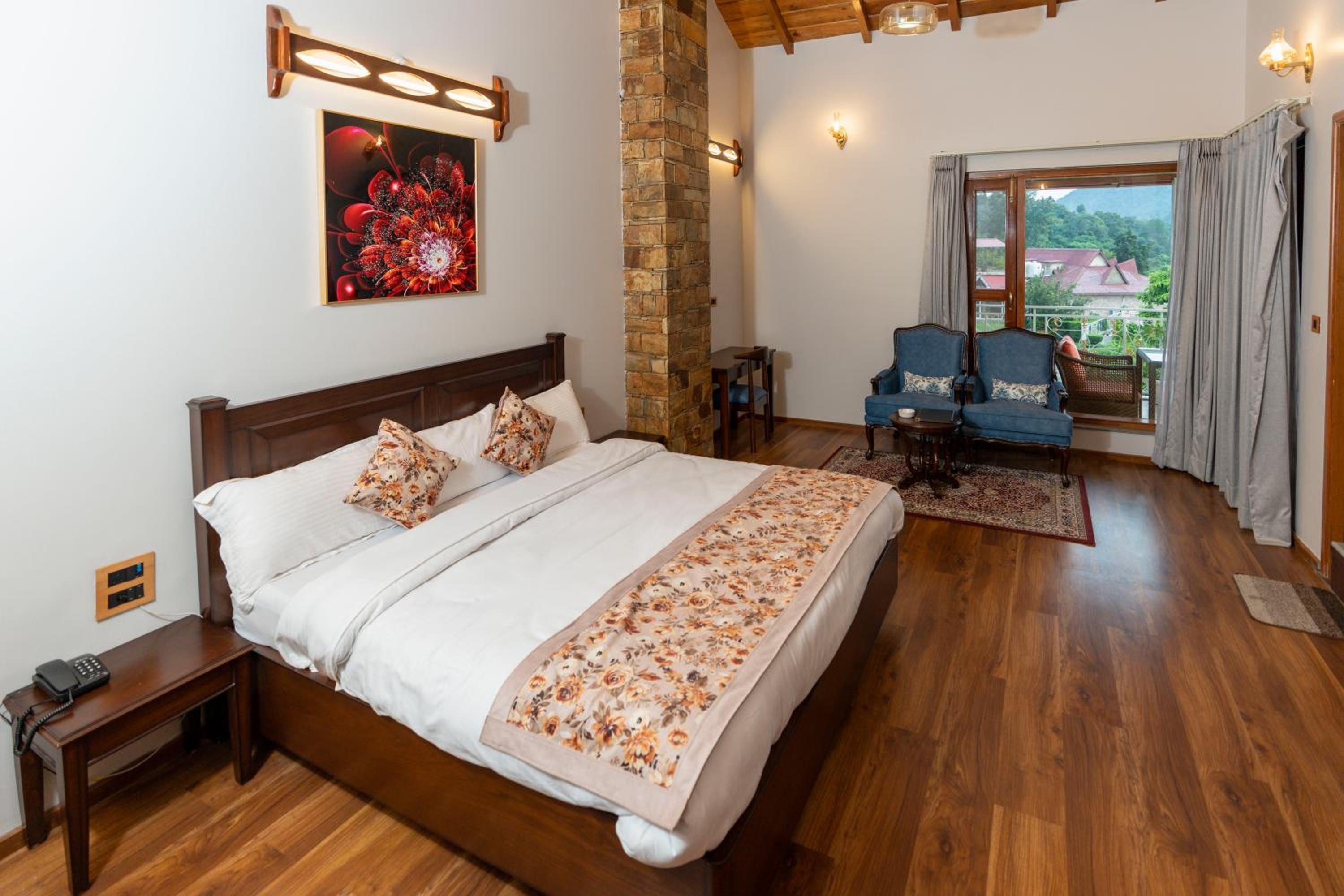 Neelesh Inn - Luxury Lake View Resort with Swimming Pool on Bhimtal Lake