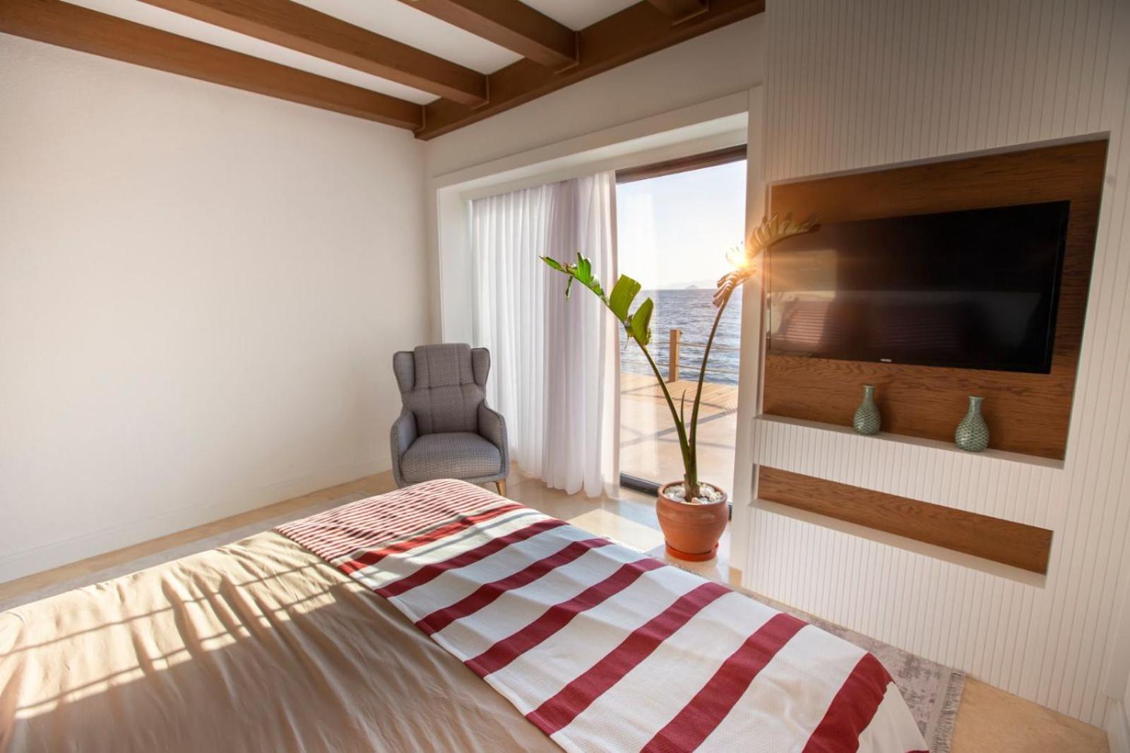 Bodrum Villa Linos on the Water view 5