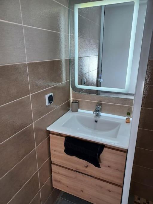 Maison familiale avec piscine privée sans vis à vis