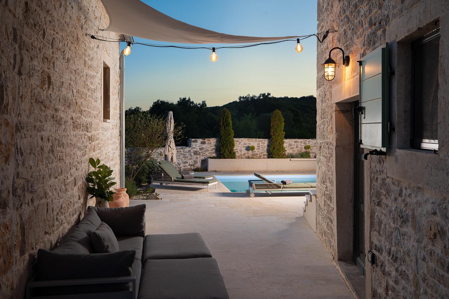 Villa Stanza Campitelli for up to 21 people in Central Istria with private pool and pet friendly view 4