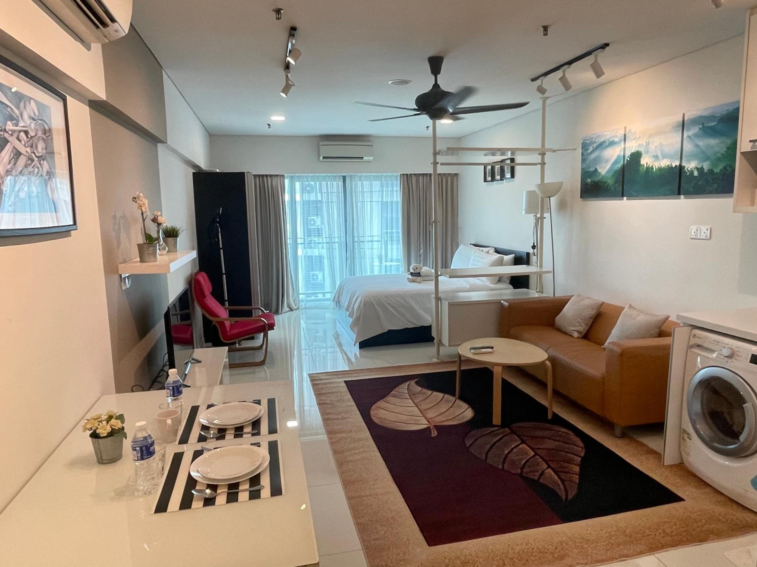 Mercu summer suites By Premium Charter