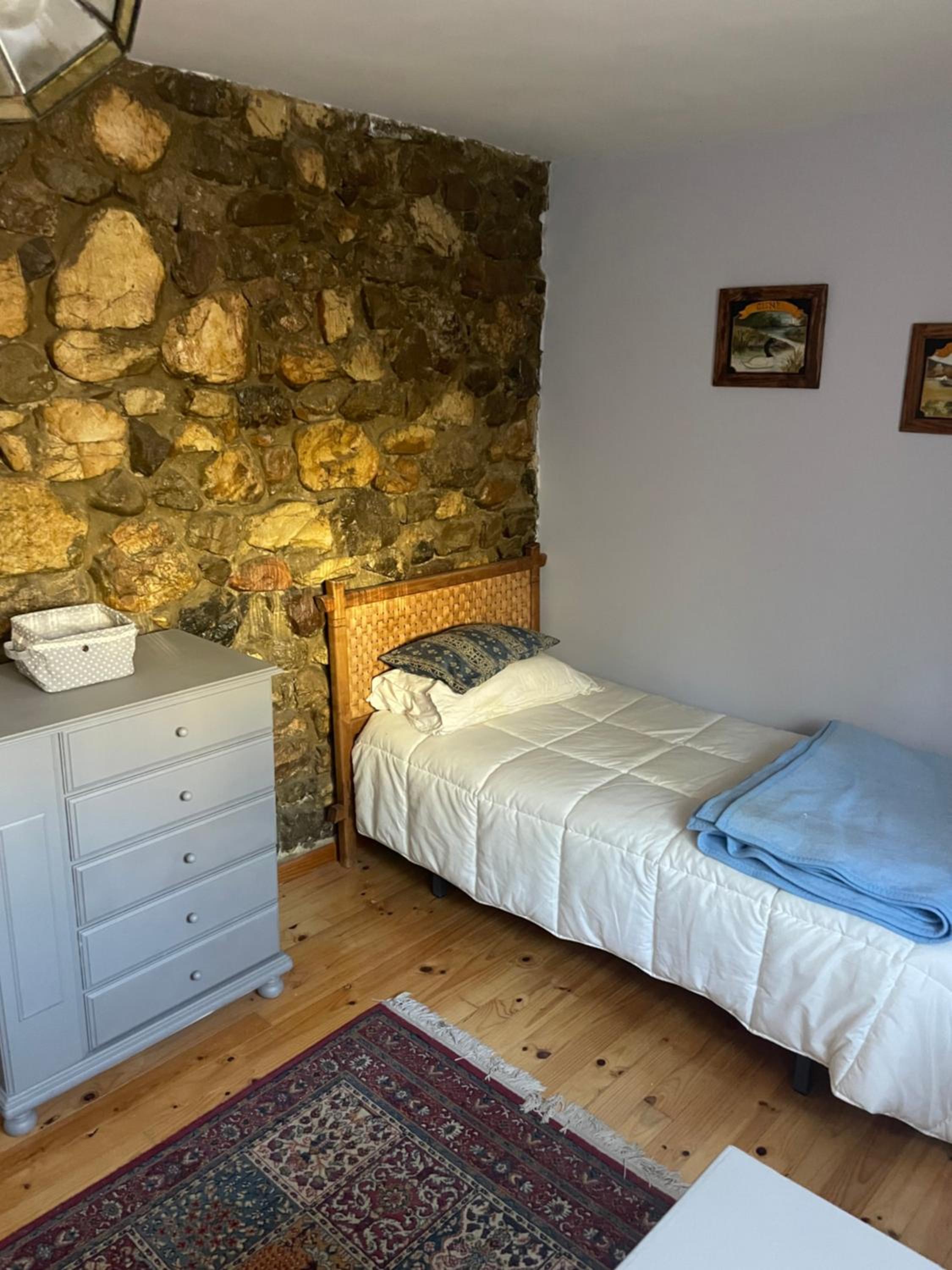 Casa Rural MONTE ROBLO