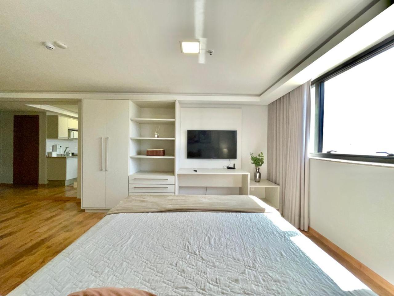 Flat Lindo no Centro da Cidade, com Lava e seca