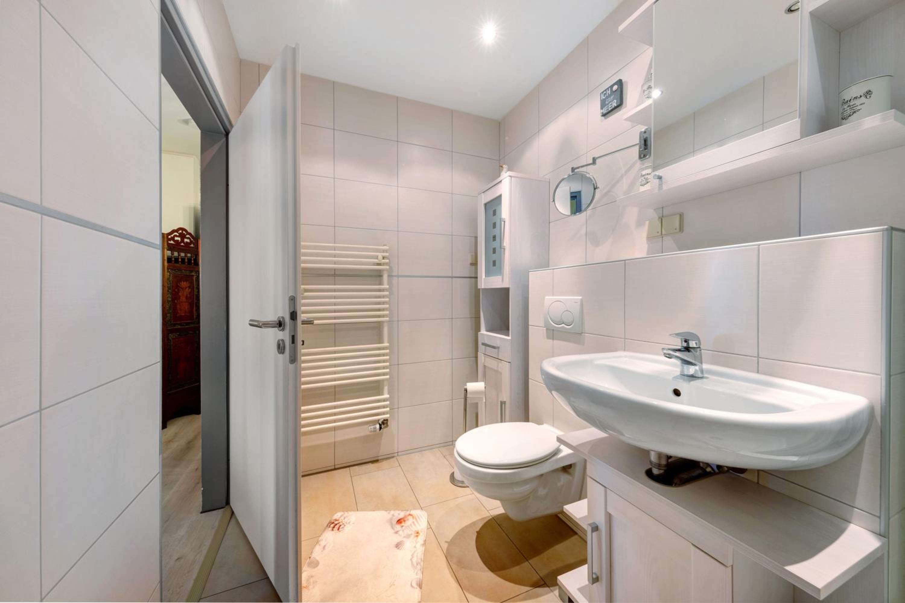 Apartment Ankerplatz en Bremerhaven — bathroom