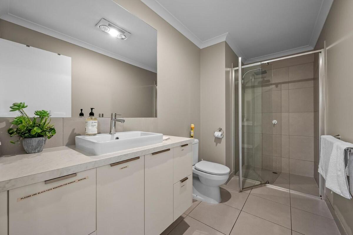 Sovereign Hill Close -private, peaceful, modern