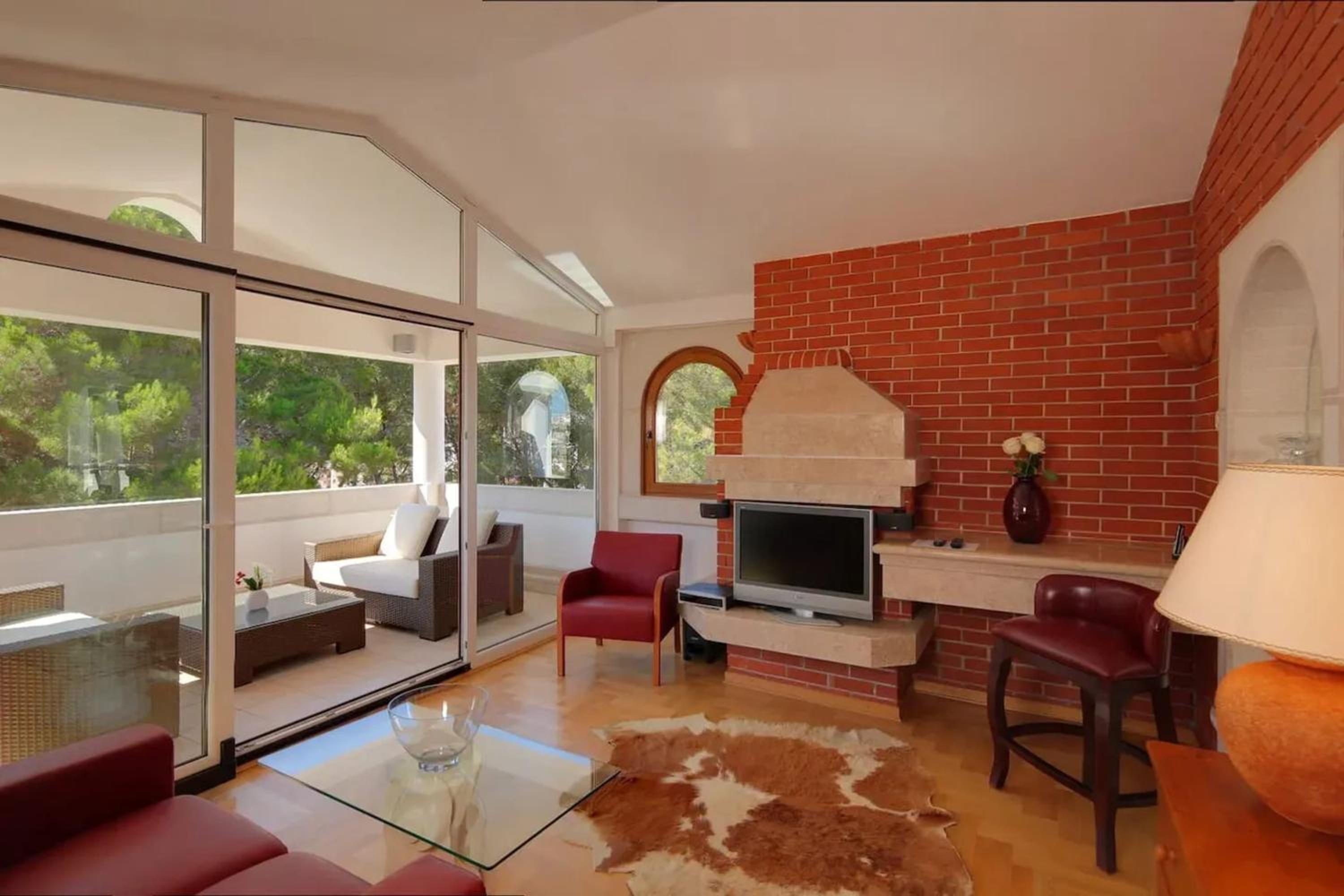 Villa with Jacuzzi on the Pula Riviera