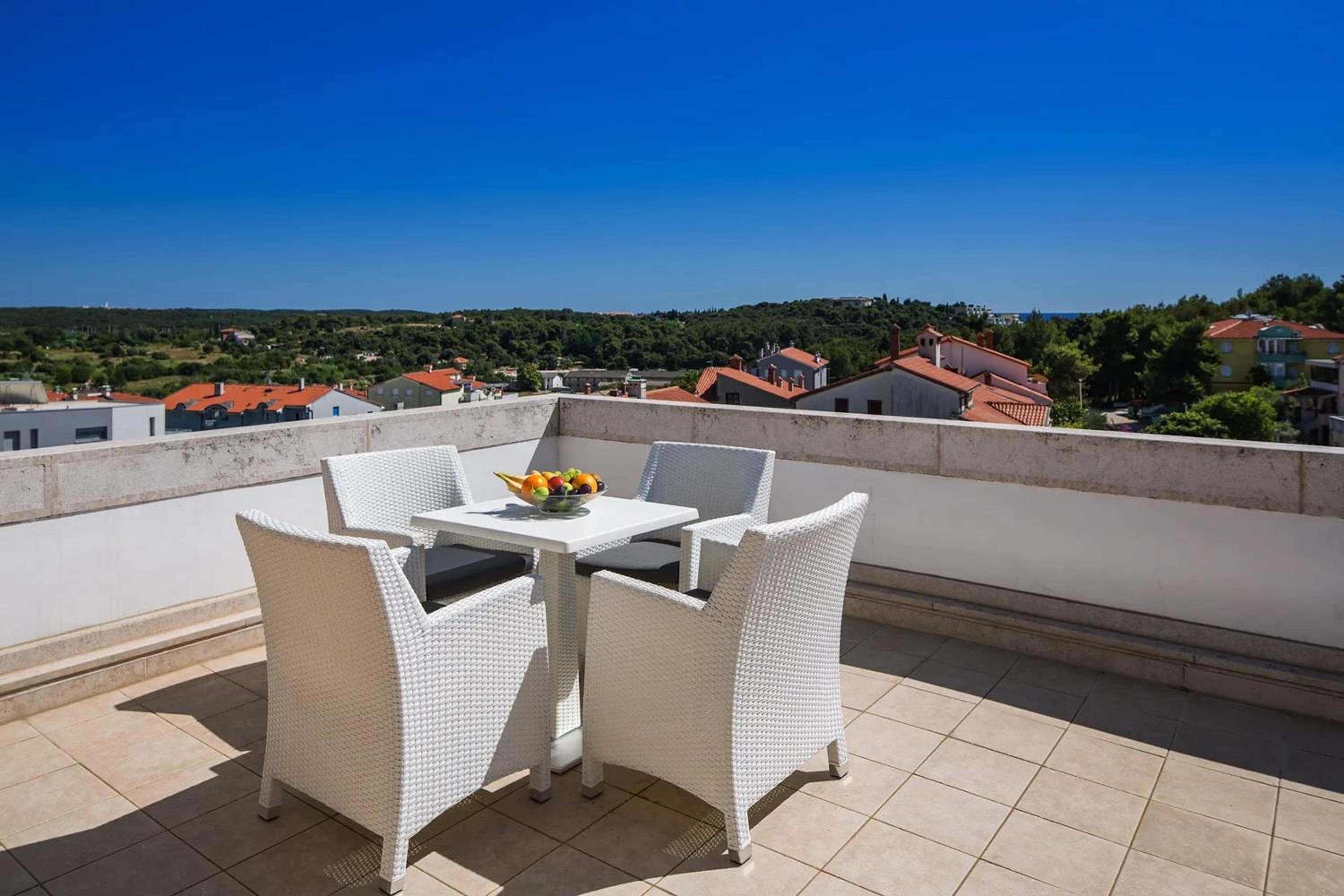 Villa with Jacuzzi on the Pula Riviera