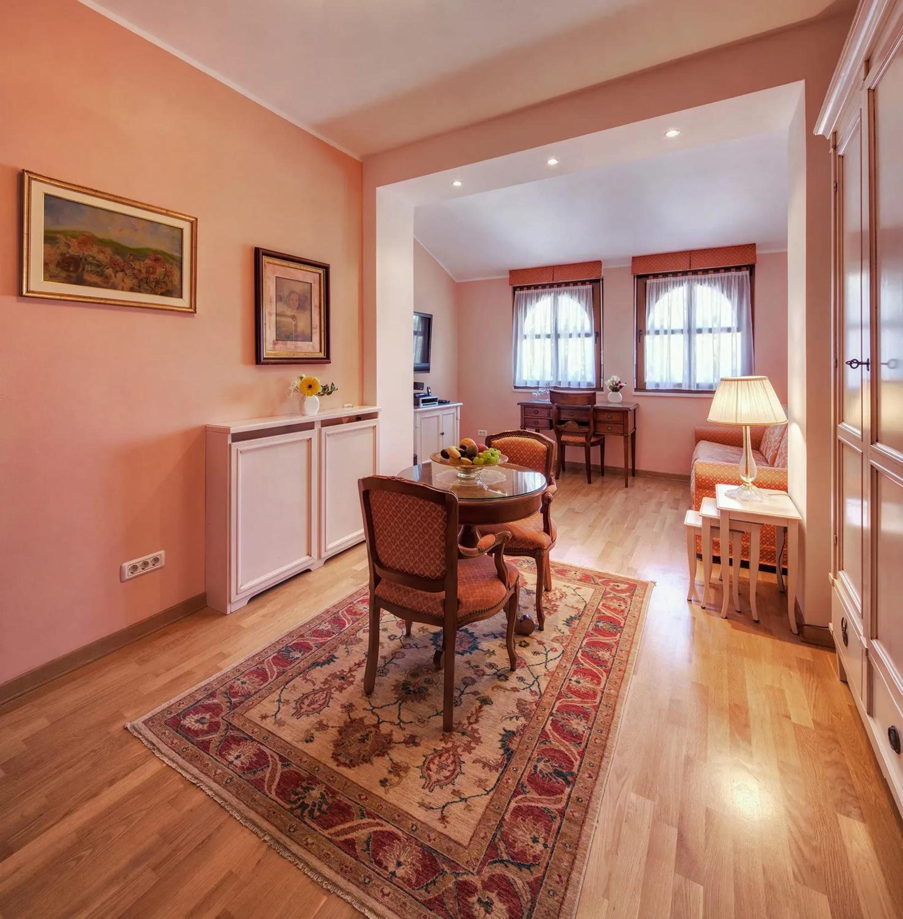 Villa with Jacuzzi on the Pula Riviera