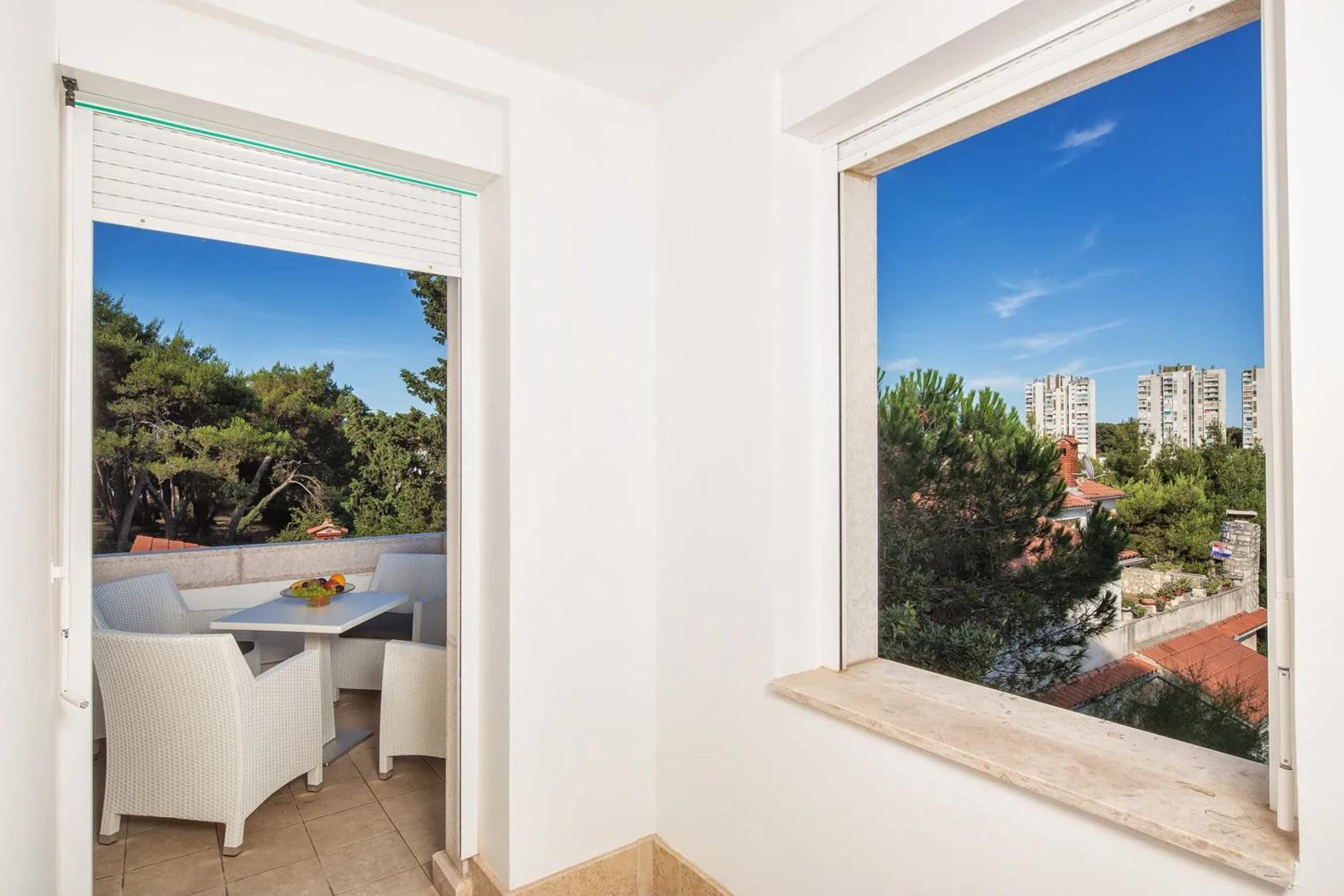 Villa with Jacuzzi on the Pula Riviera