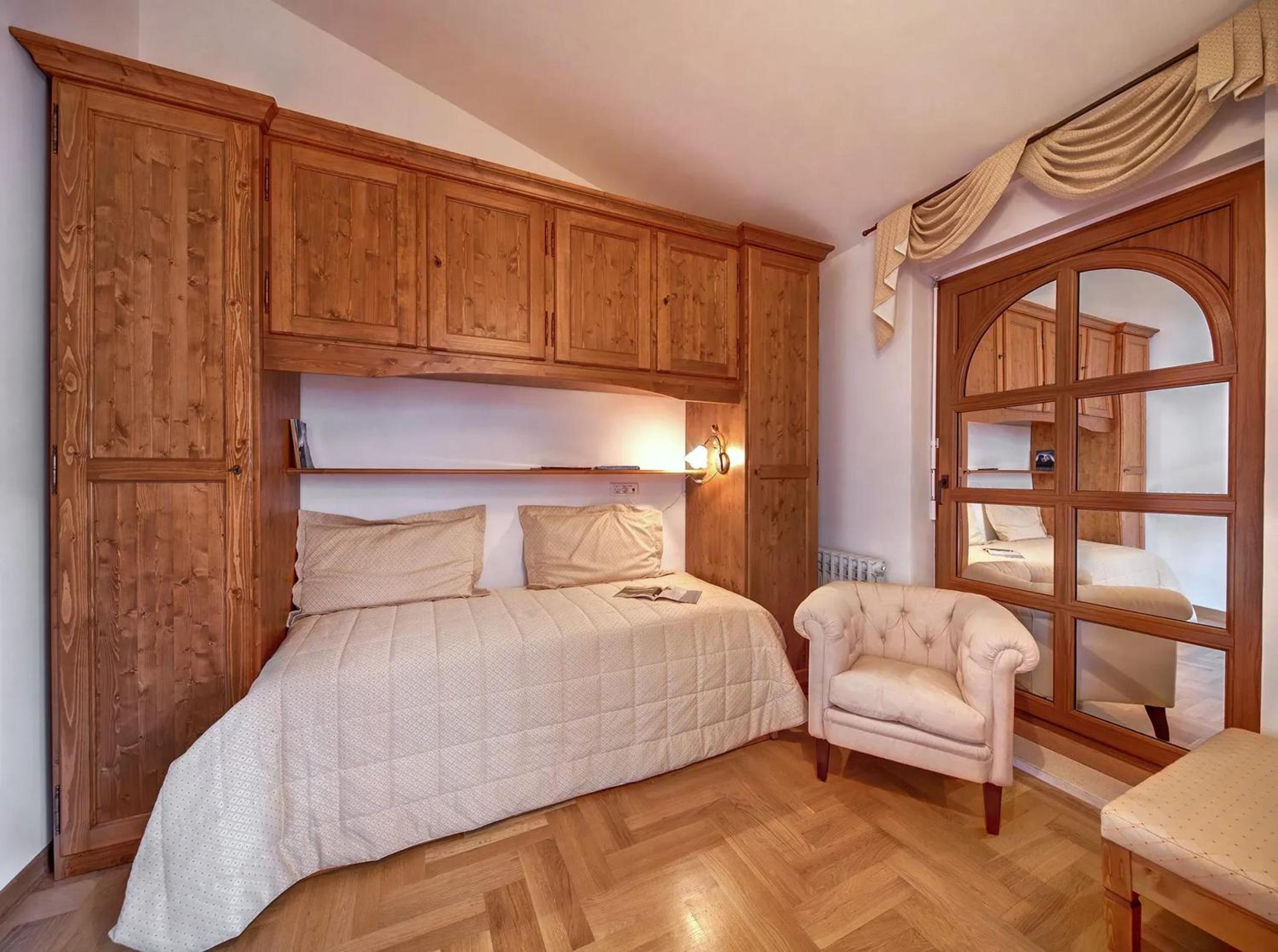 Villa with Jacuzzi on the Pula Riviera