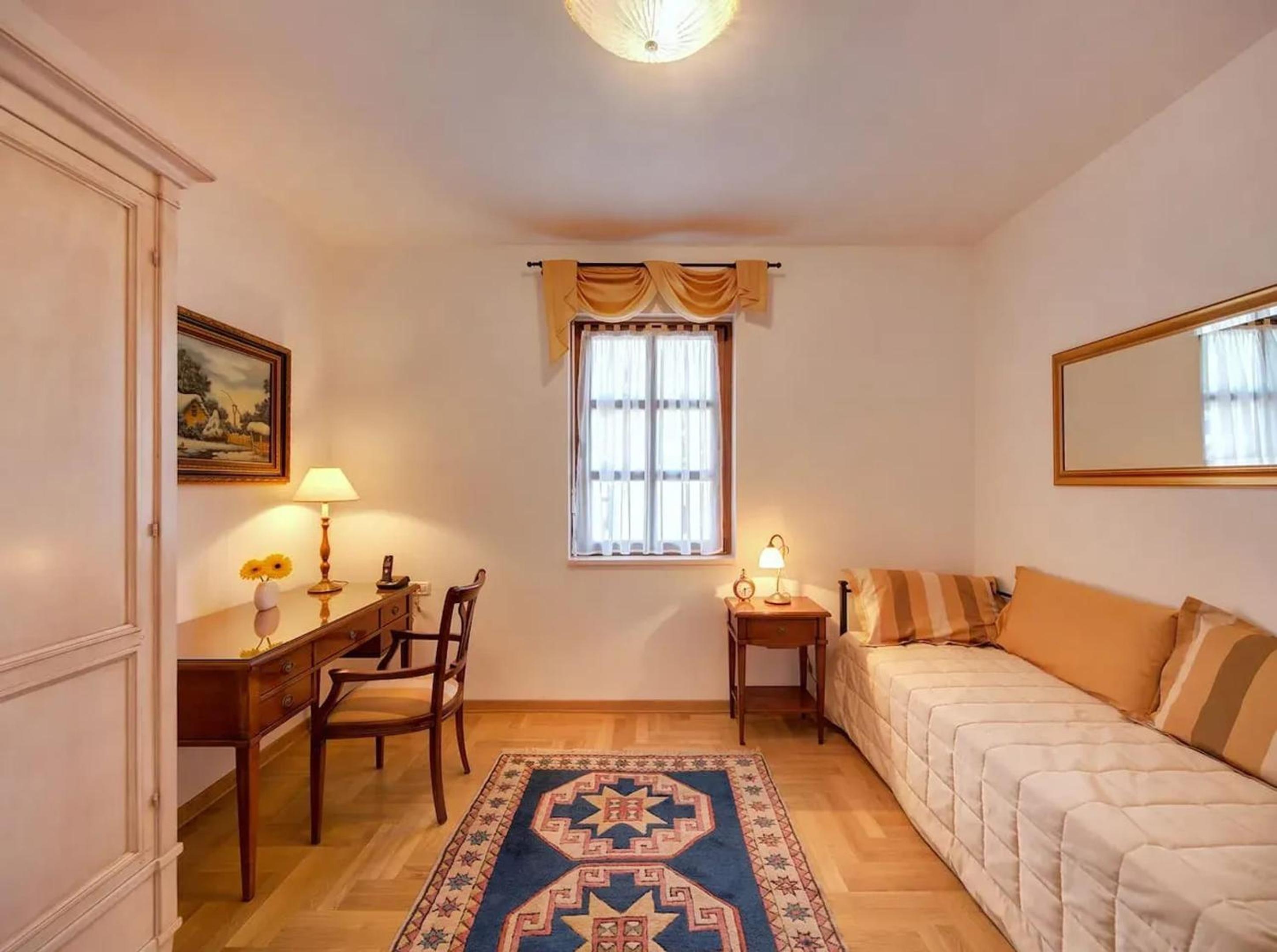 Villa with Jacuzzi on the Pula Riviera