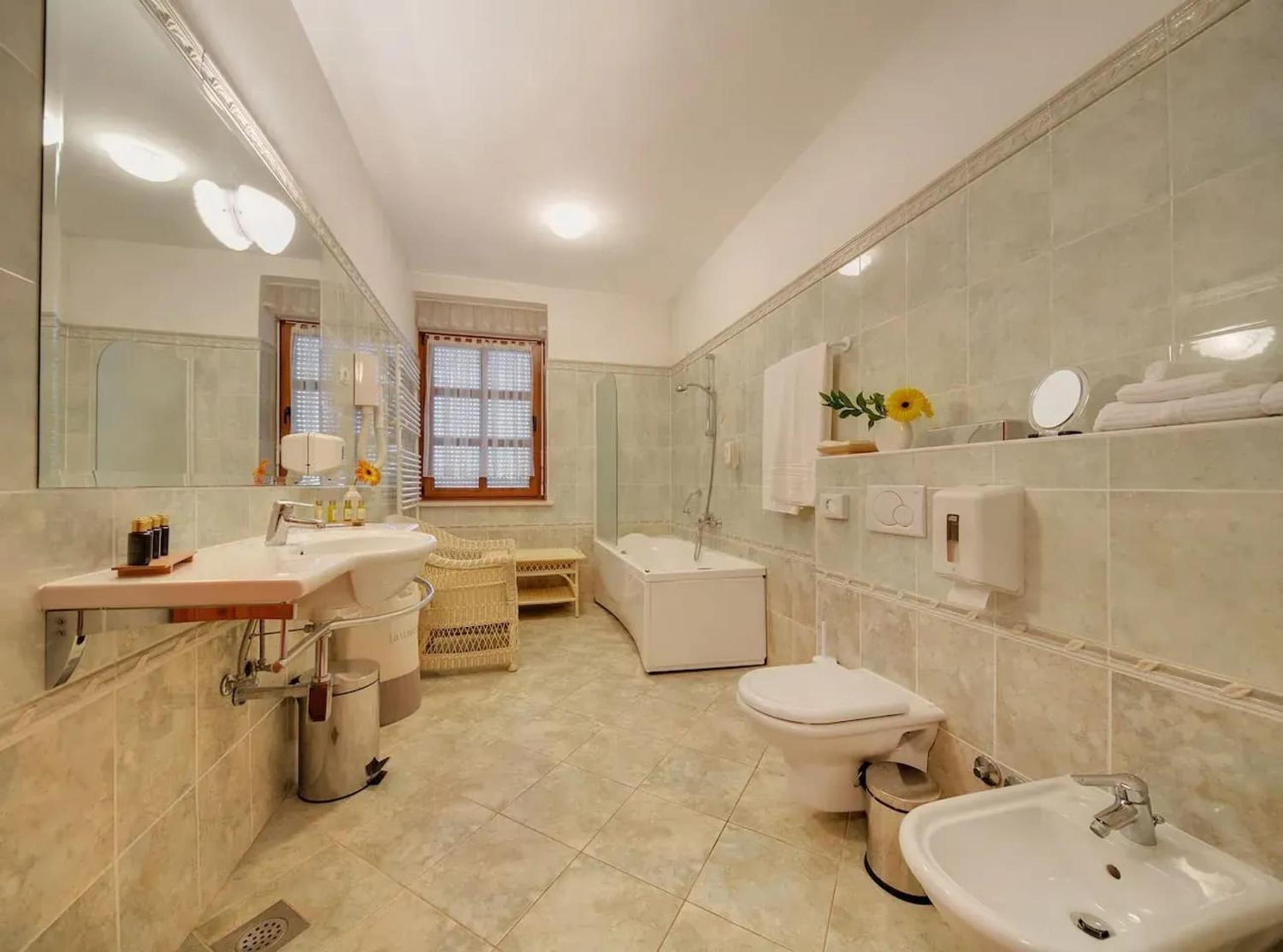 Villa with Jacuzzi on the Pula Riviera