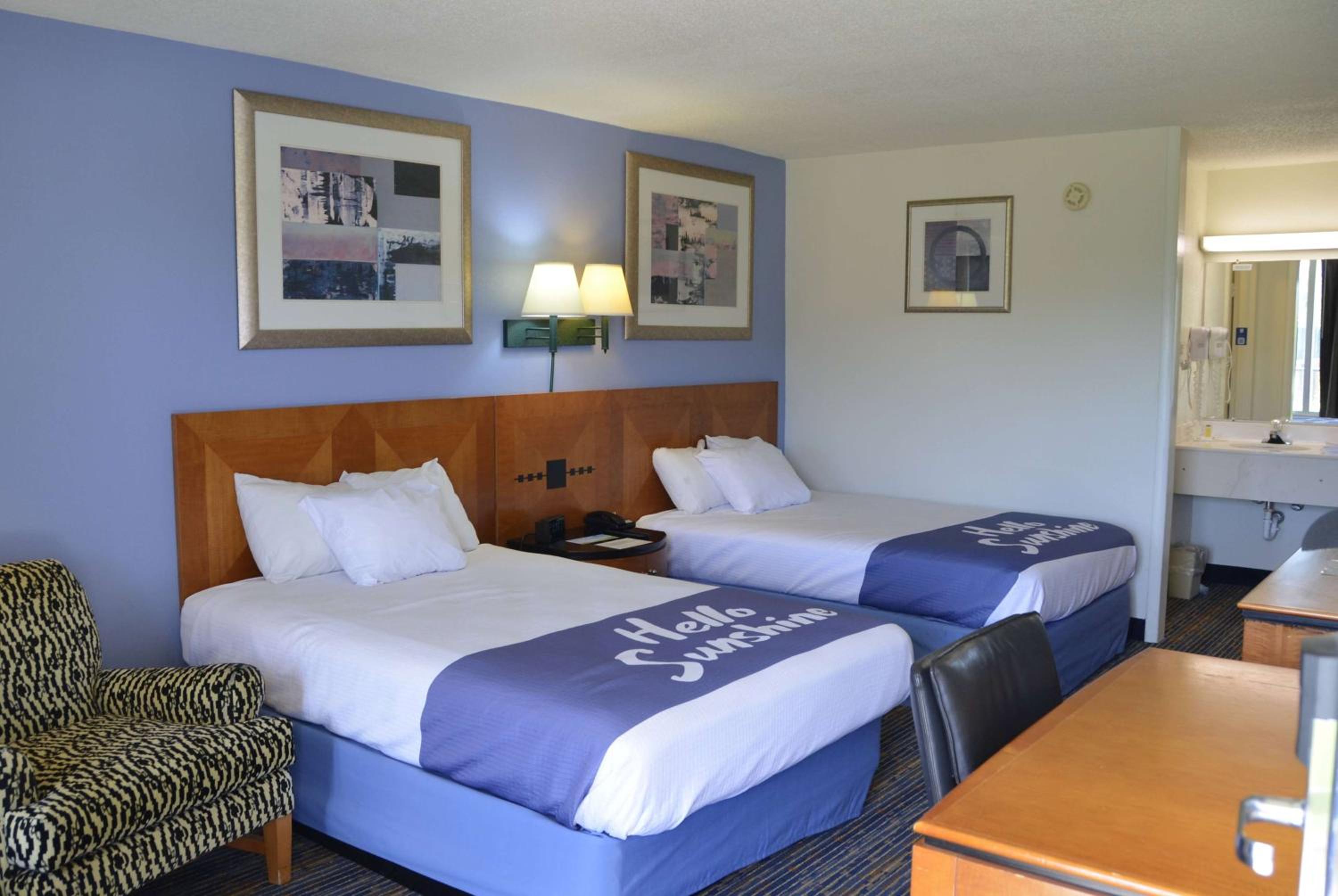 Luray Vacations - Days Inn by Wyndham Luray Shenandoah - Property Image 8