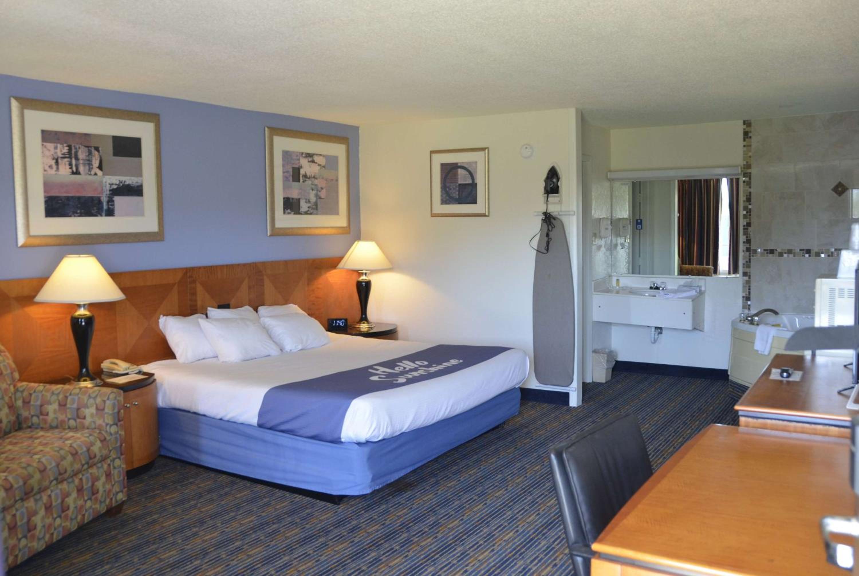 Luray Vacations - Days Inn by Wyndham Luray Shenandoah - Property Image 5