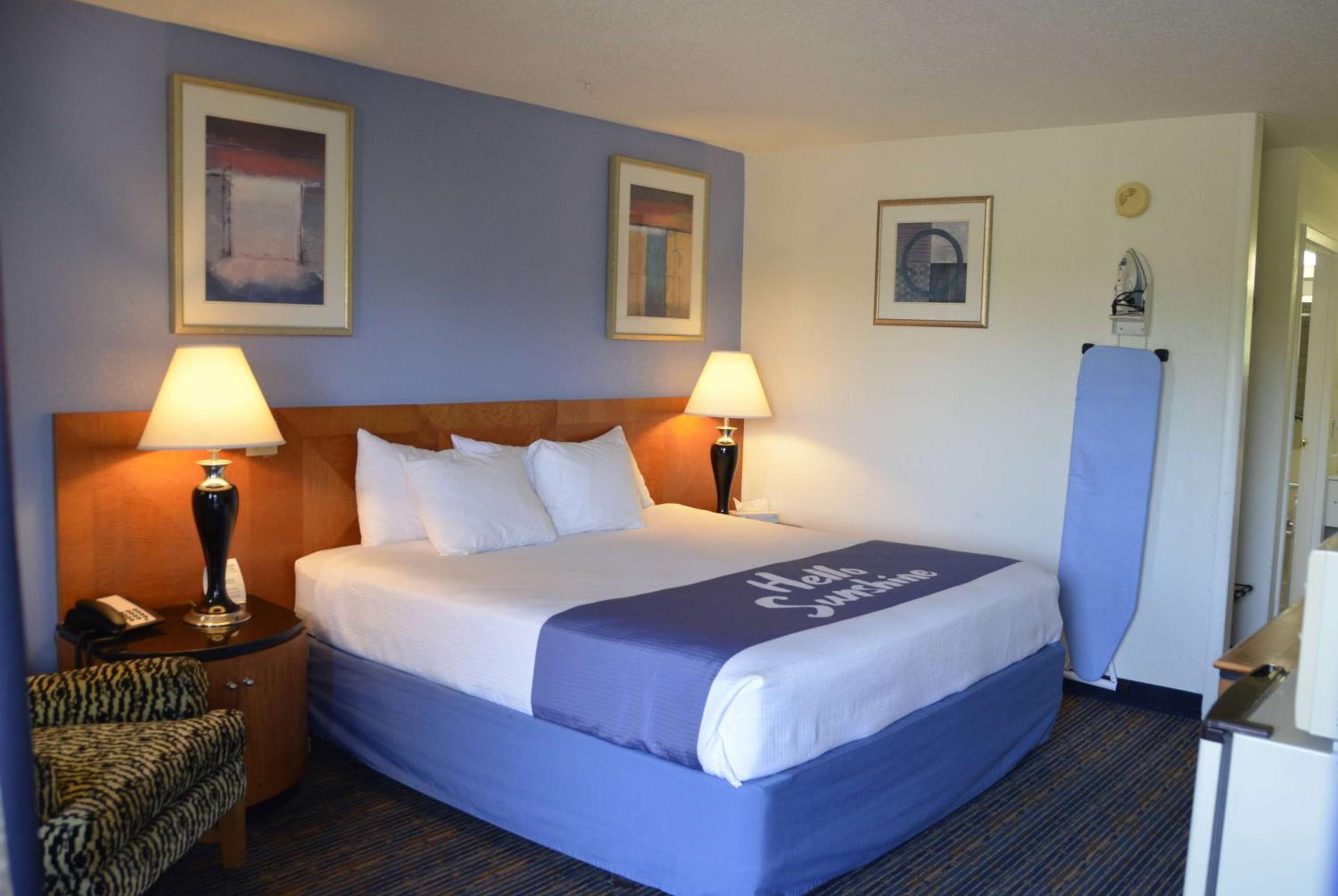 Luray Vacations - Days Inn by Wyndham Luray Shenandoah - Property Image 6