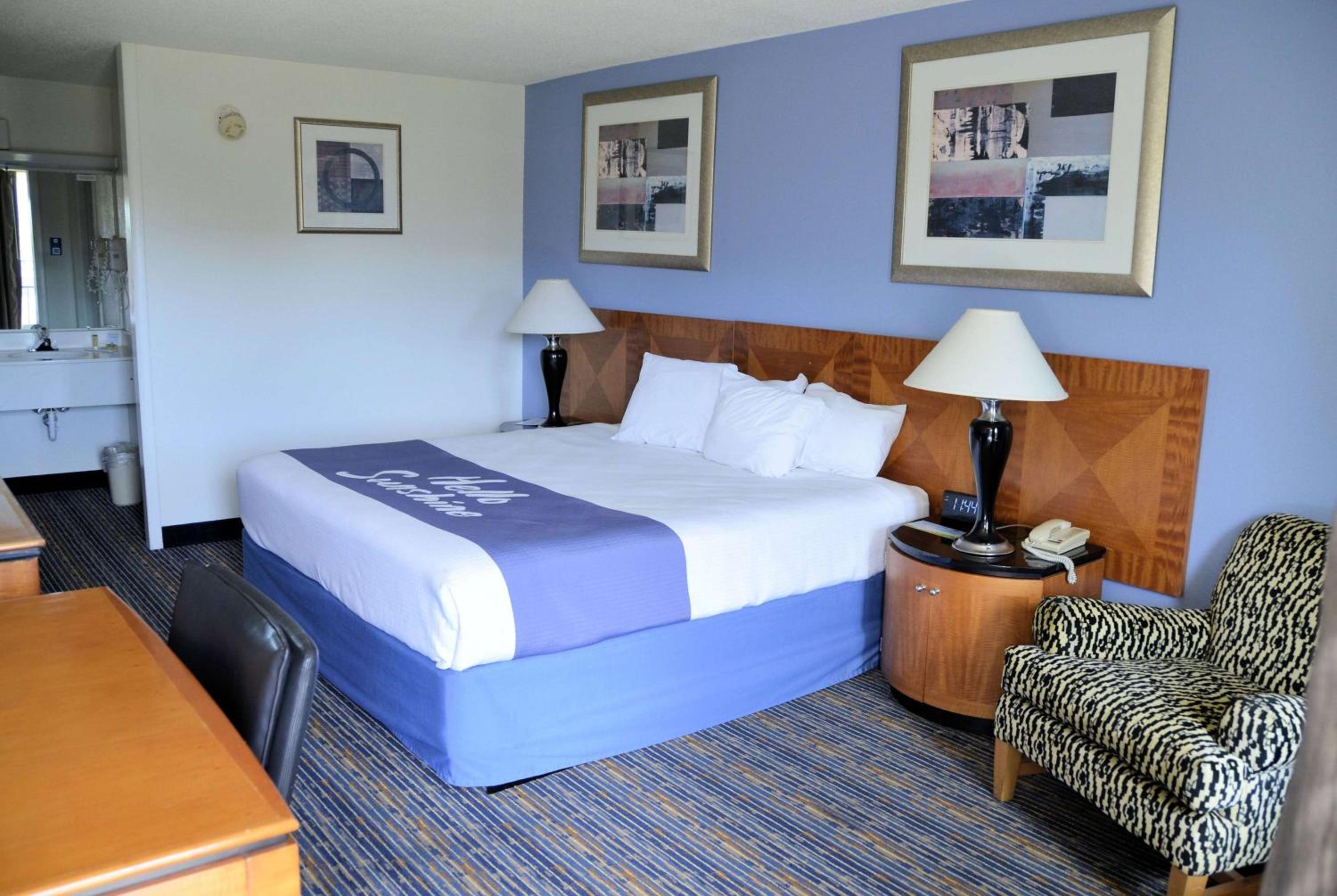 Luray Vacations - Days Inn by Wyndham Luray Shenandoah - Property Image 3