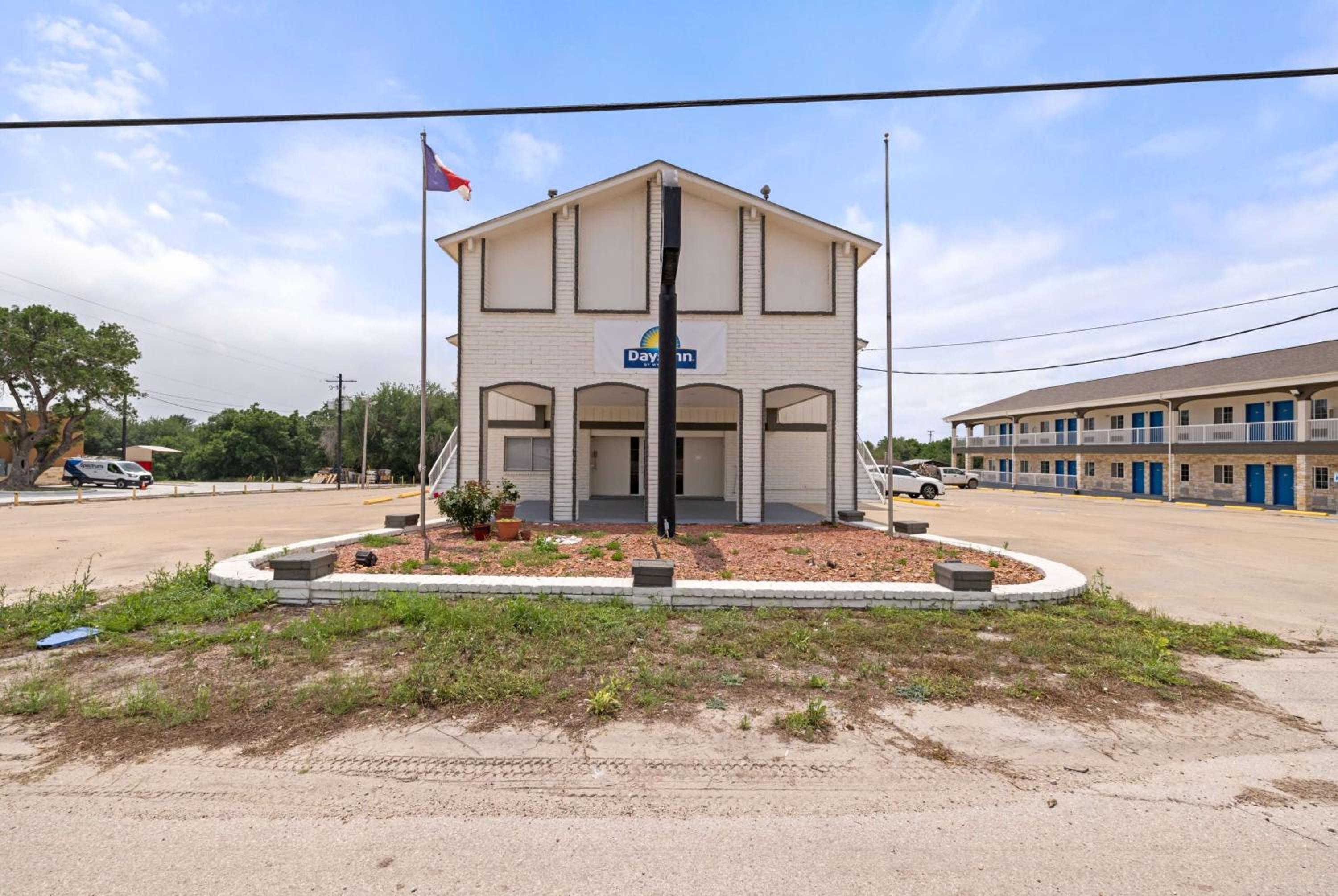 Days Inn by Wyndham Kenedy Karnes City, Photo 15