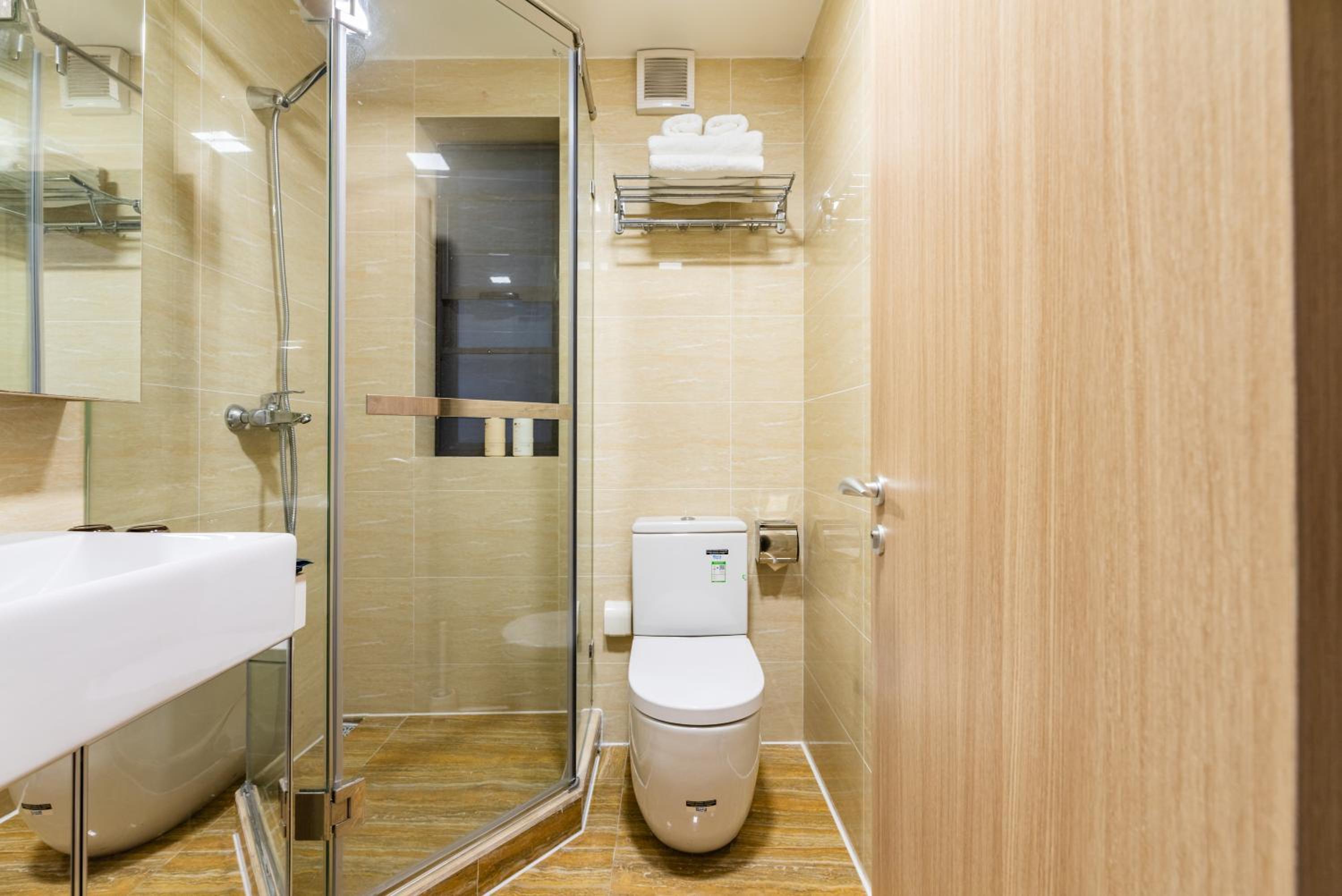 Guangzhou He She Art Apartment