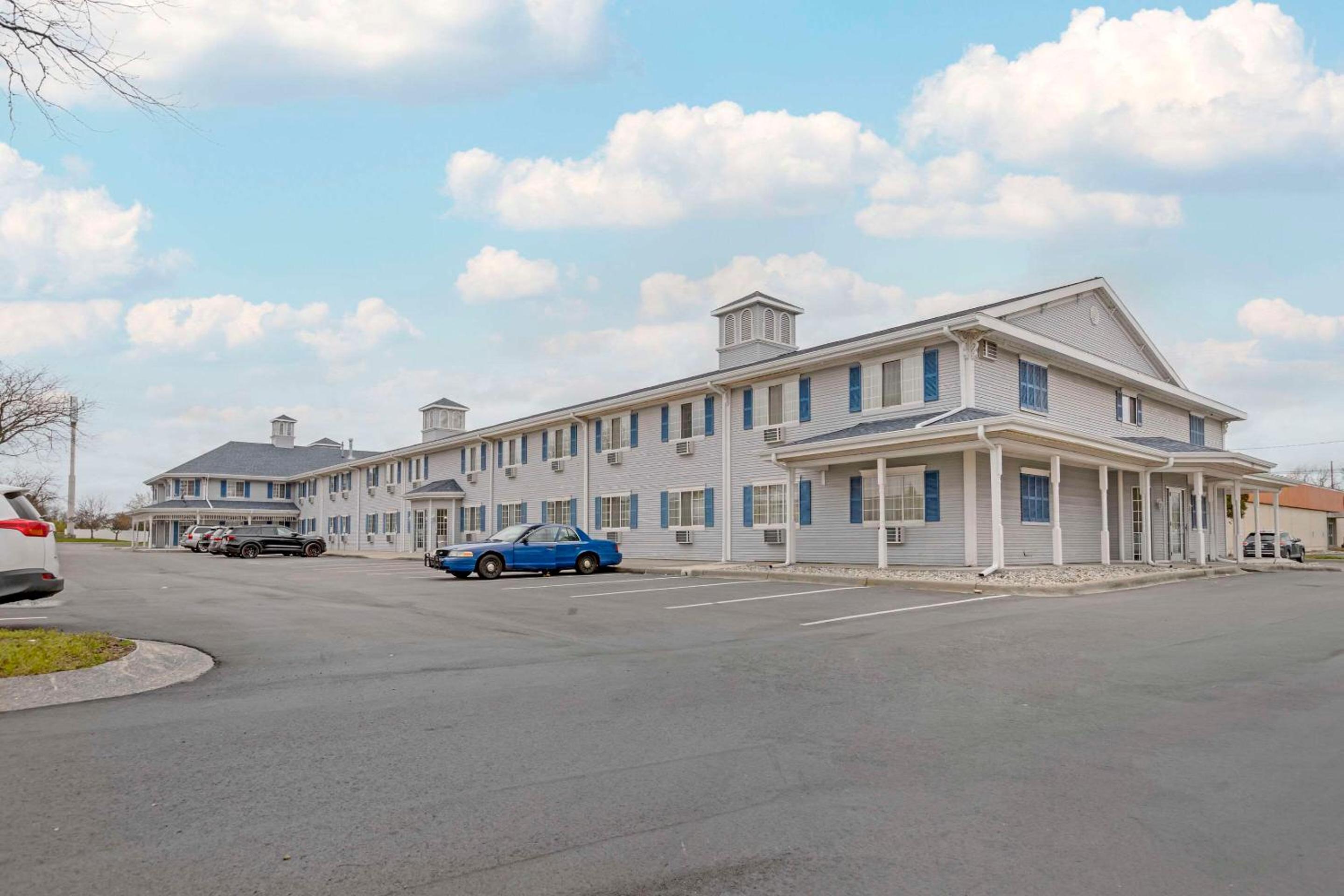 Rodeway Inn Grandville - Grand Rapids view 3