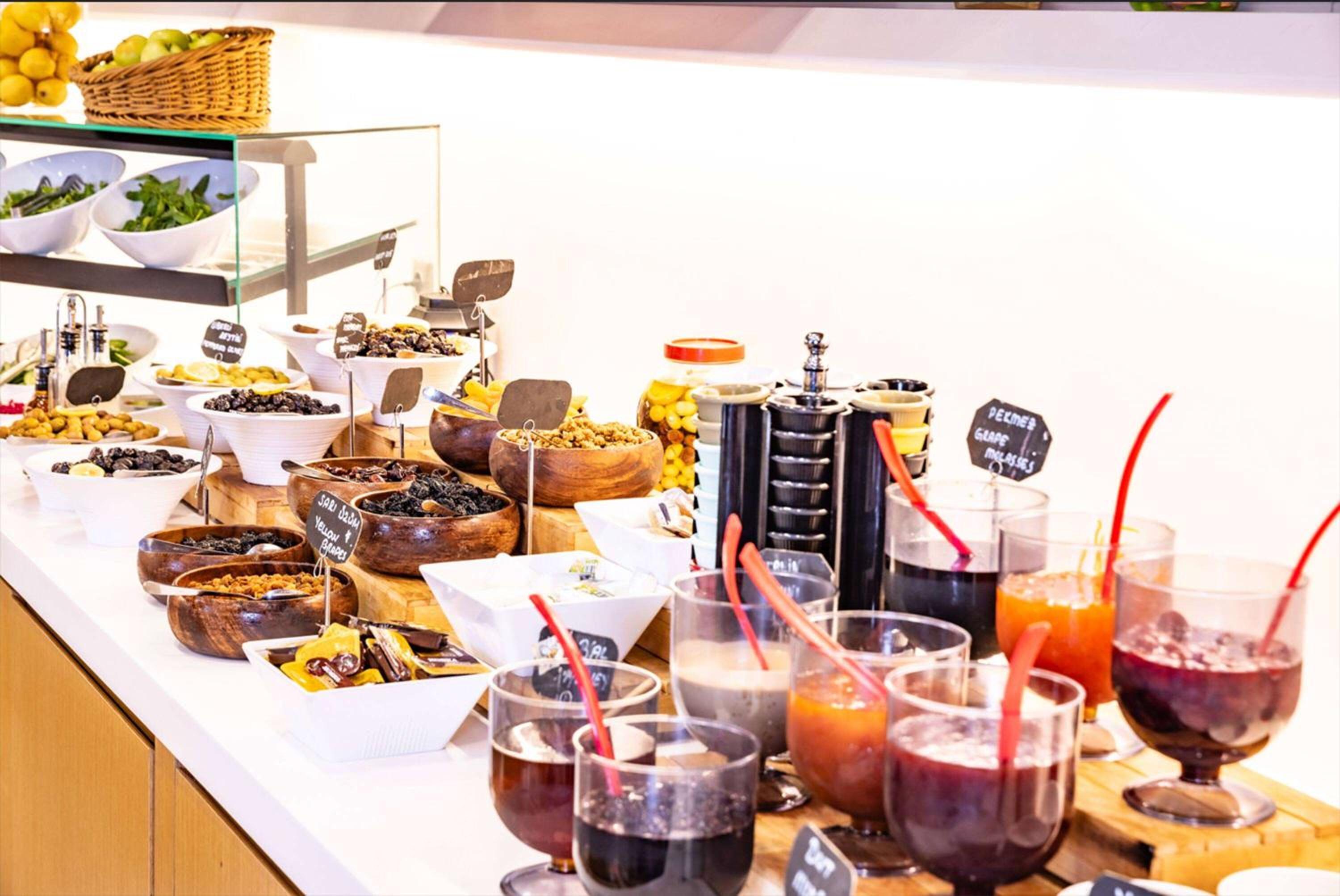 Ramada by Wyndham İstanbul Alibeykoy - Image 8