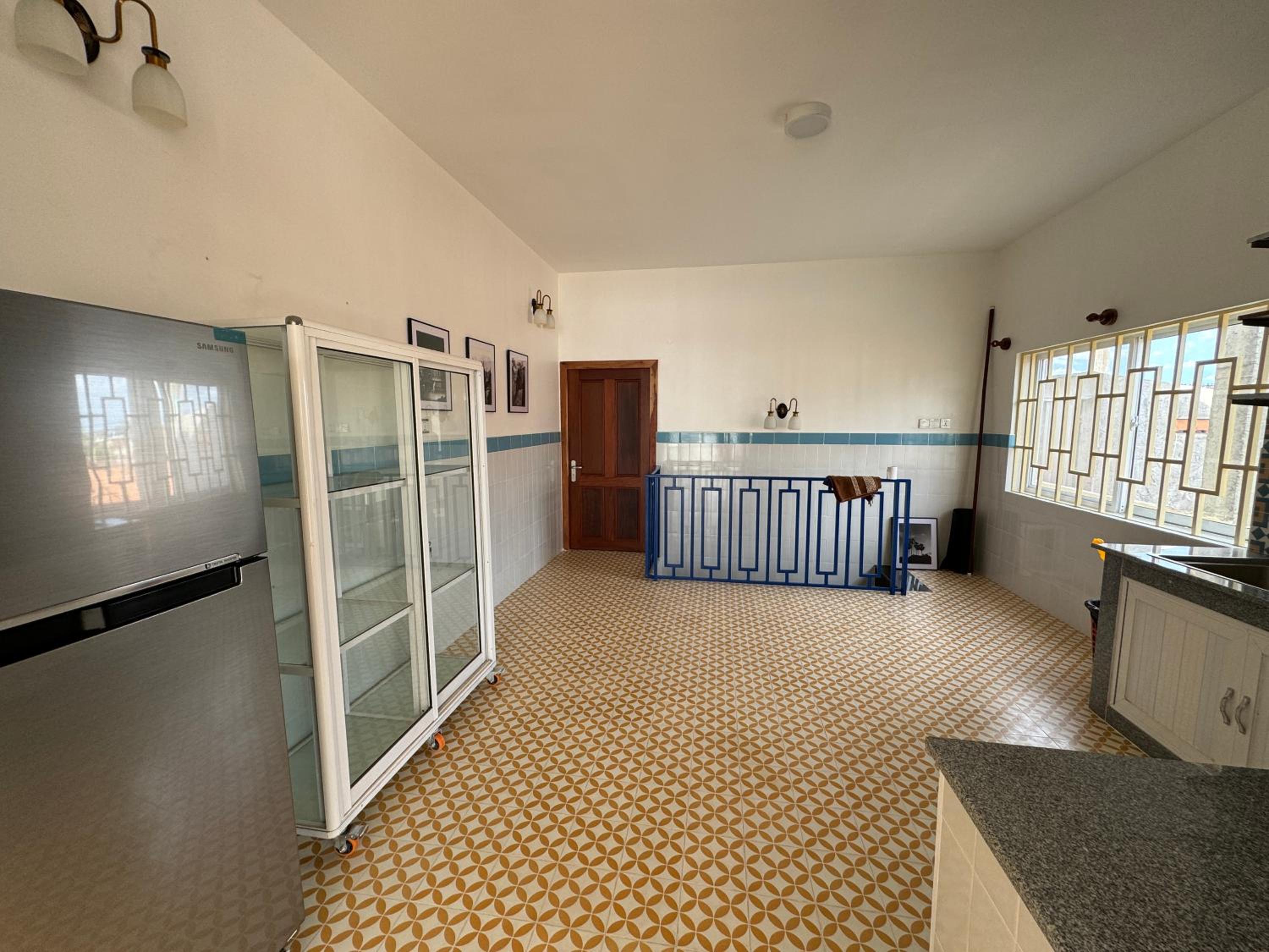 Dary's Village Guesthouse & Restaurant