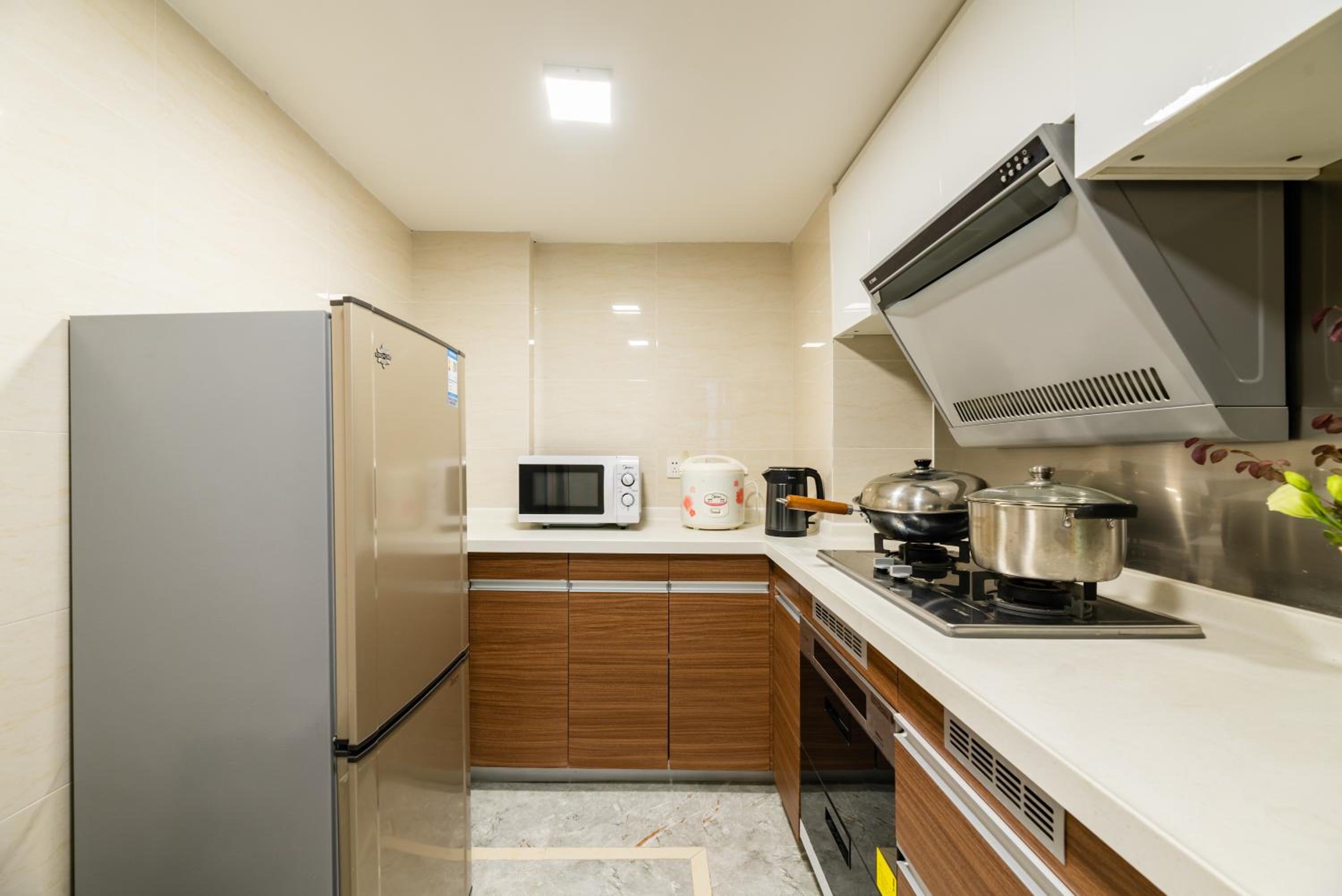 Guangzhou He She Art Apartment