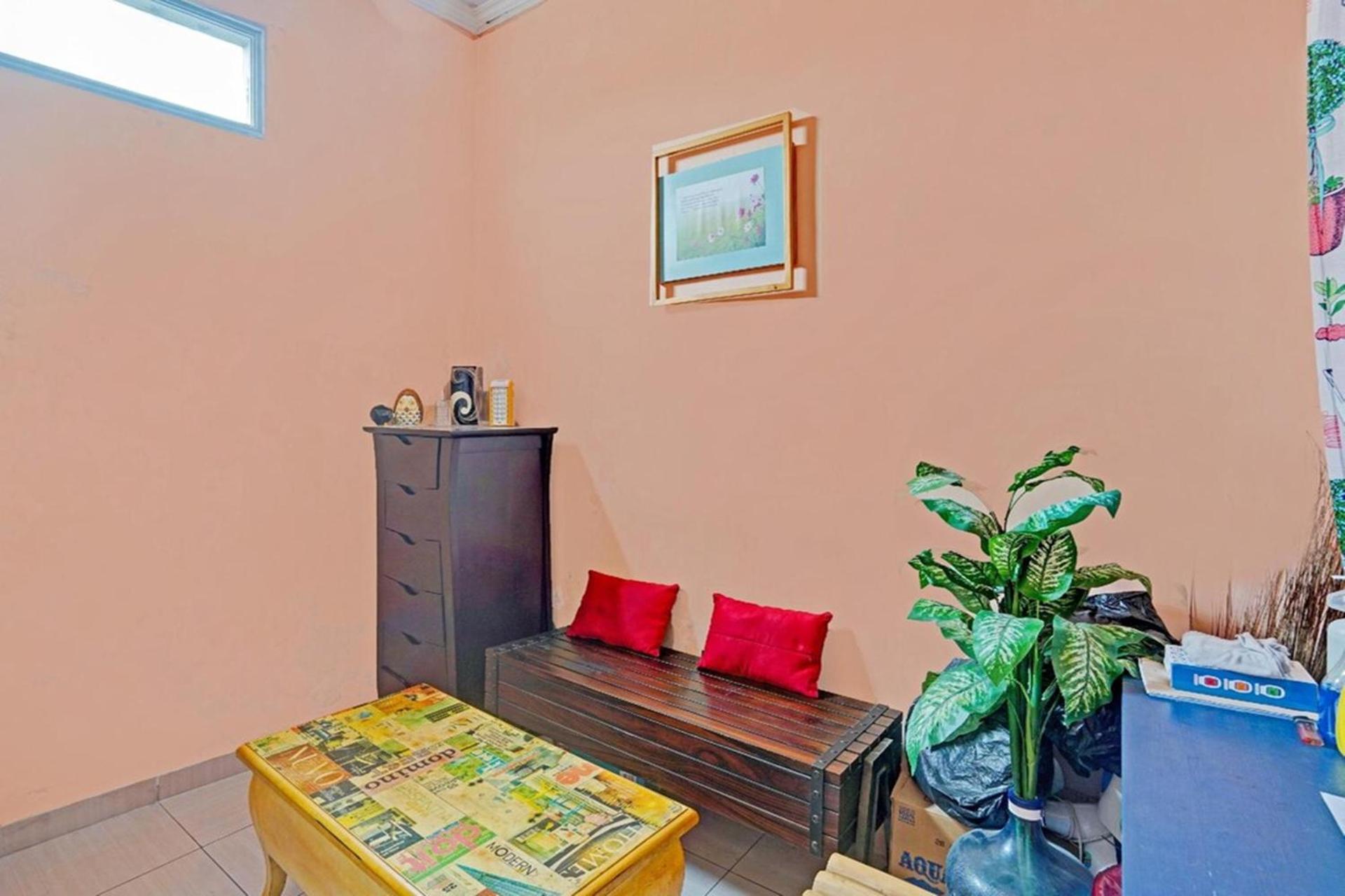Kediri Homes Guest House view 4