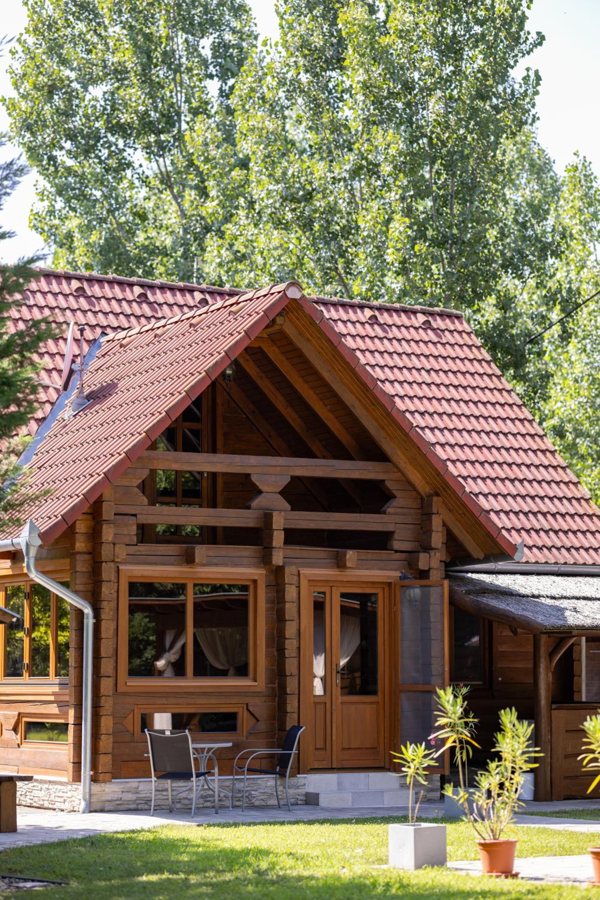 Hotel Korosparti Wellness Fahaz