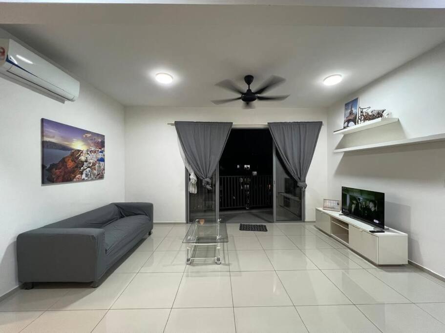 Cozy Nest at Gravit 8, Your Sweet Home photo 1