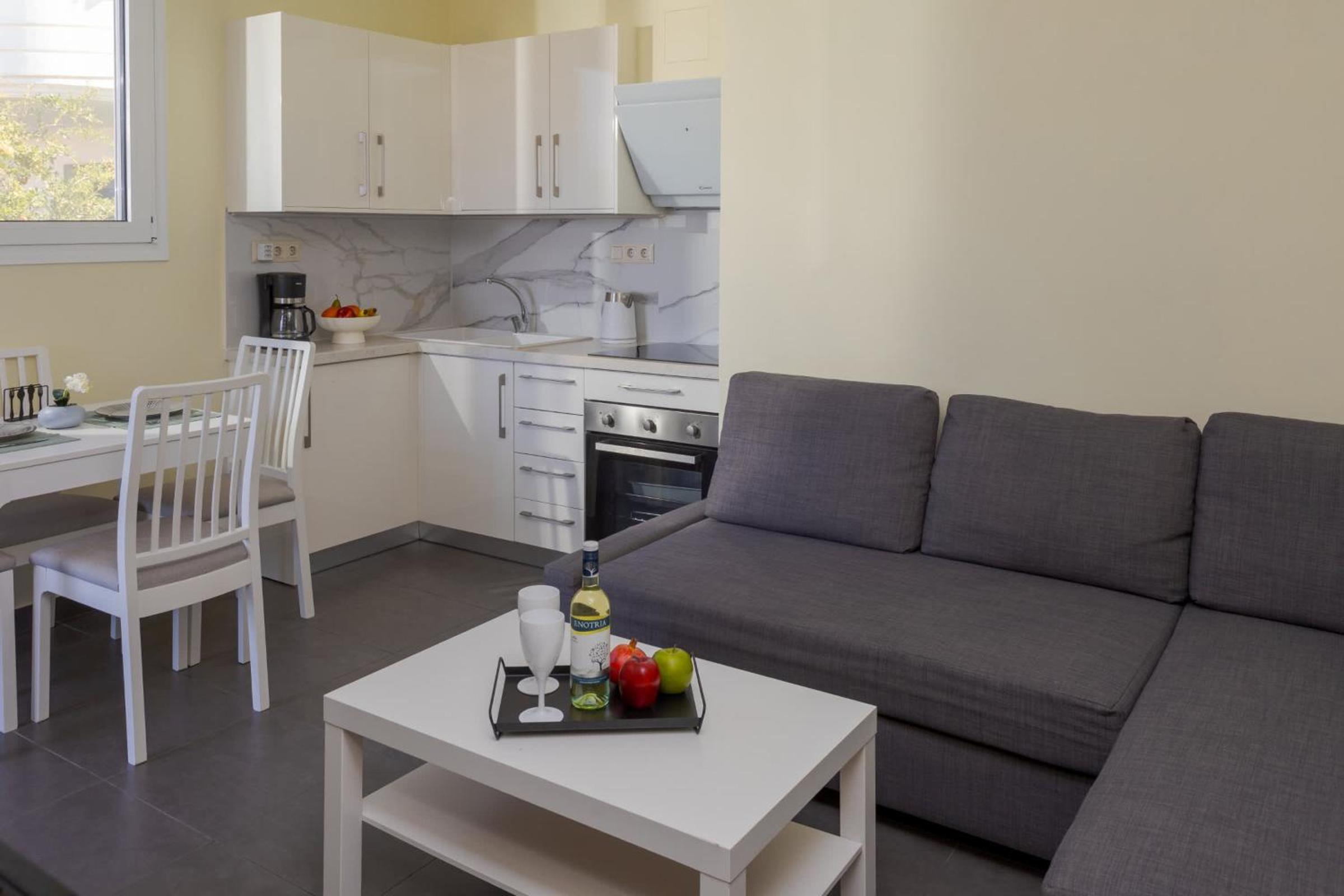 Heraklion Boutique 1 Bd Patio Apt Ground Floor