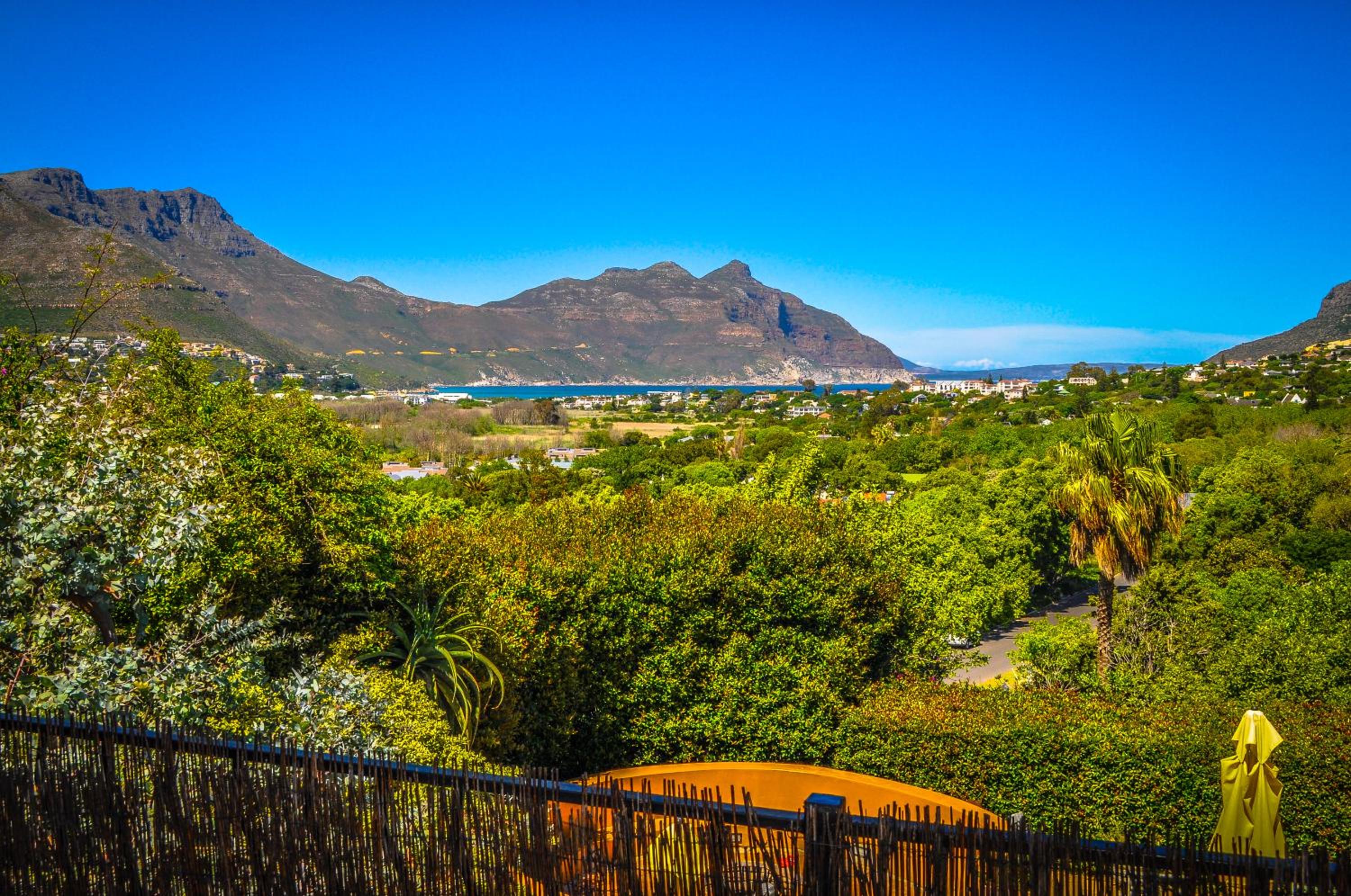 Metaphysika Holistic Retreat, Hout Bay