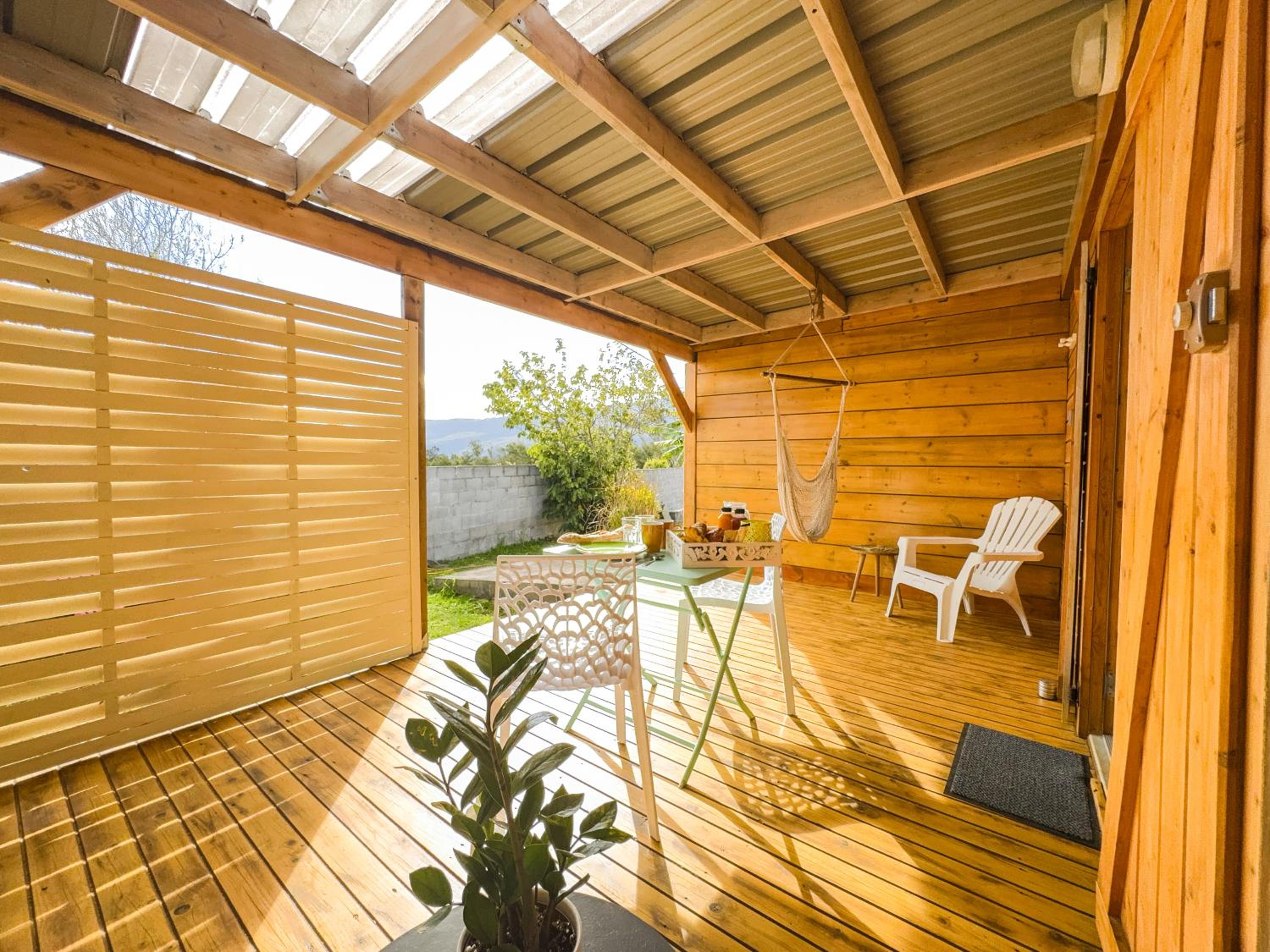 Évasion Nature Lodge - Nature & Sérénité - WiFi Netflix - Proche du Volcan - Cosy - Parking Gratuit